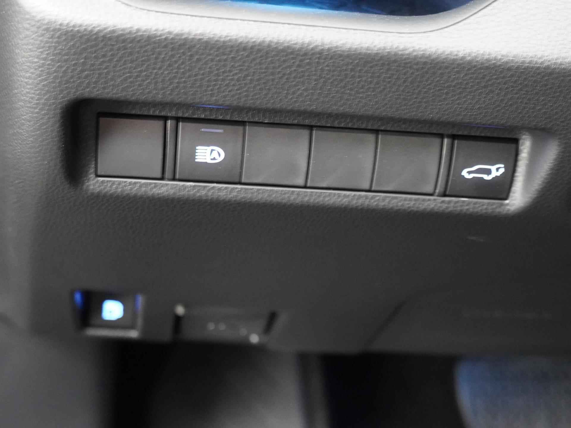Toyota RAV4 2.5 Plug-in Hybrid AWD Dynamic | Elektrische achterklep | 18 Inch Lichtmetalen velgen | Parkeercamera | - 17/31
