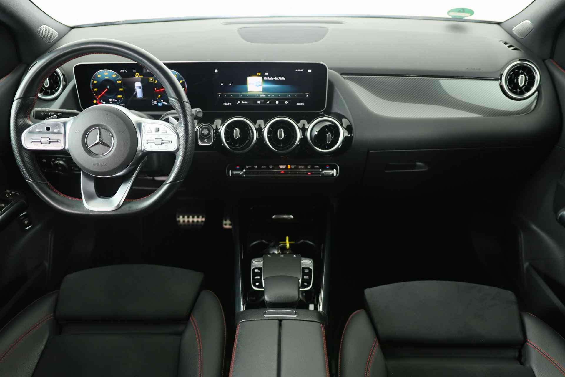 Mercedes-Benz B-Klasse 180 Business Solution AMG | Widescreen | Led | Sportstoelen | Stoelverwarming | Elektr Achterklep | Camera | Navigatie | Climate - 8/38