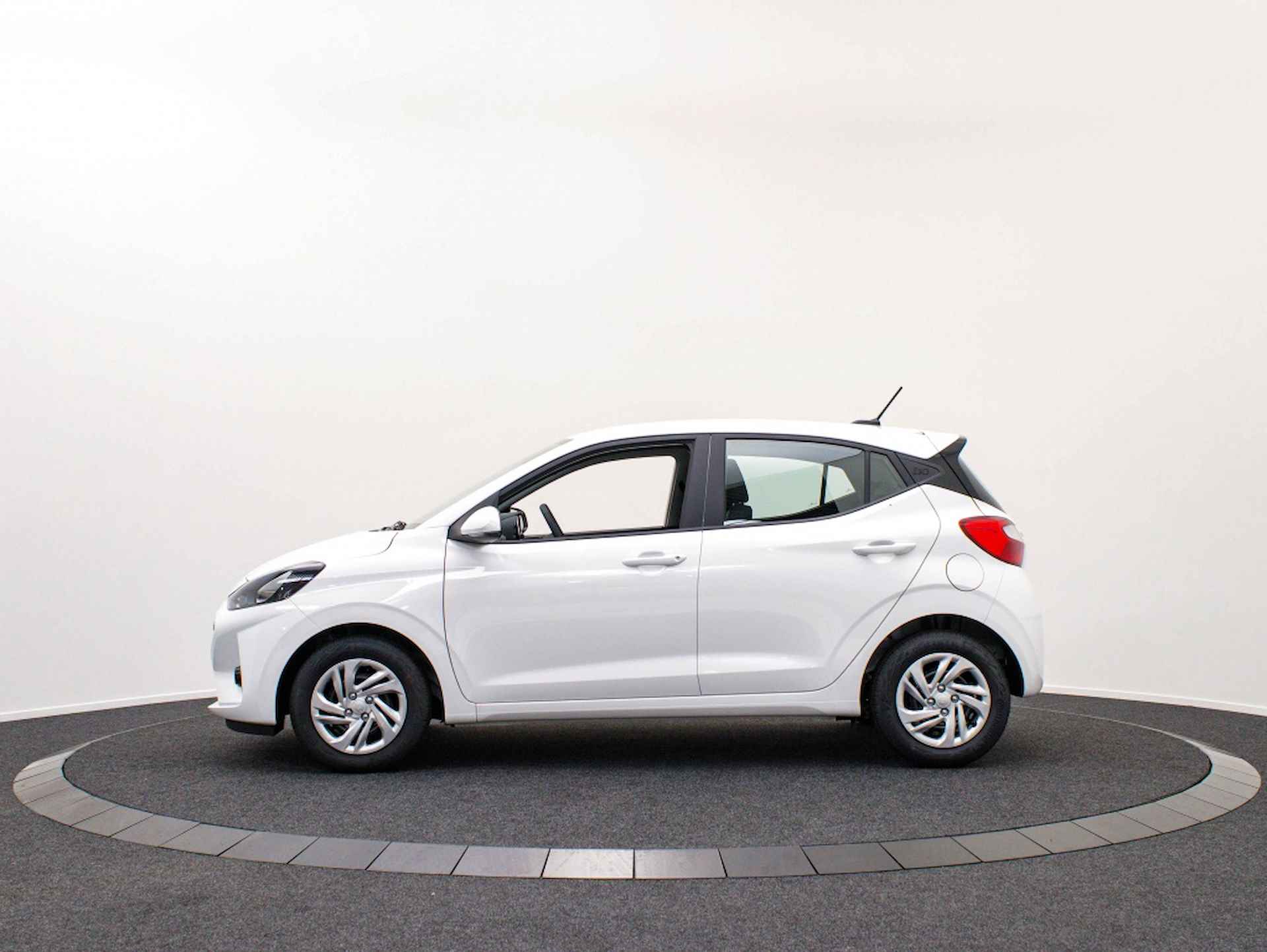 Hyundai i10 1.0 Comfort | Private lease 299 p.m. - 9/40