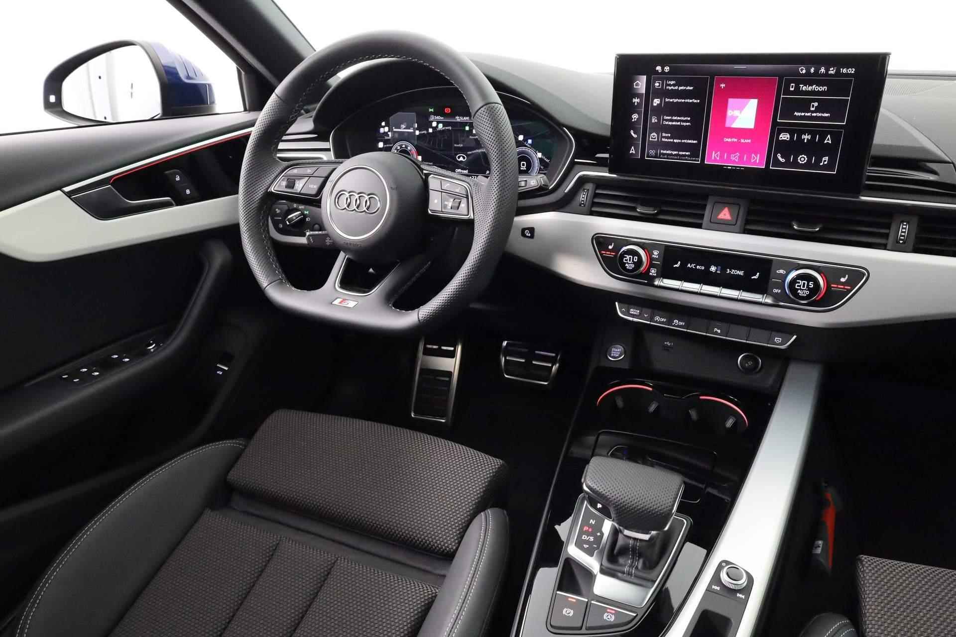 Audi A4 Avant 35 TFSI 150 pk S-tronic S edition  Competition / S-Line | Panoramadak | Stoelverwarming | Navigatie | Parkeersensoren voor/achter | Sportonderstel - 25/39