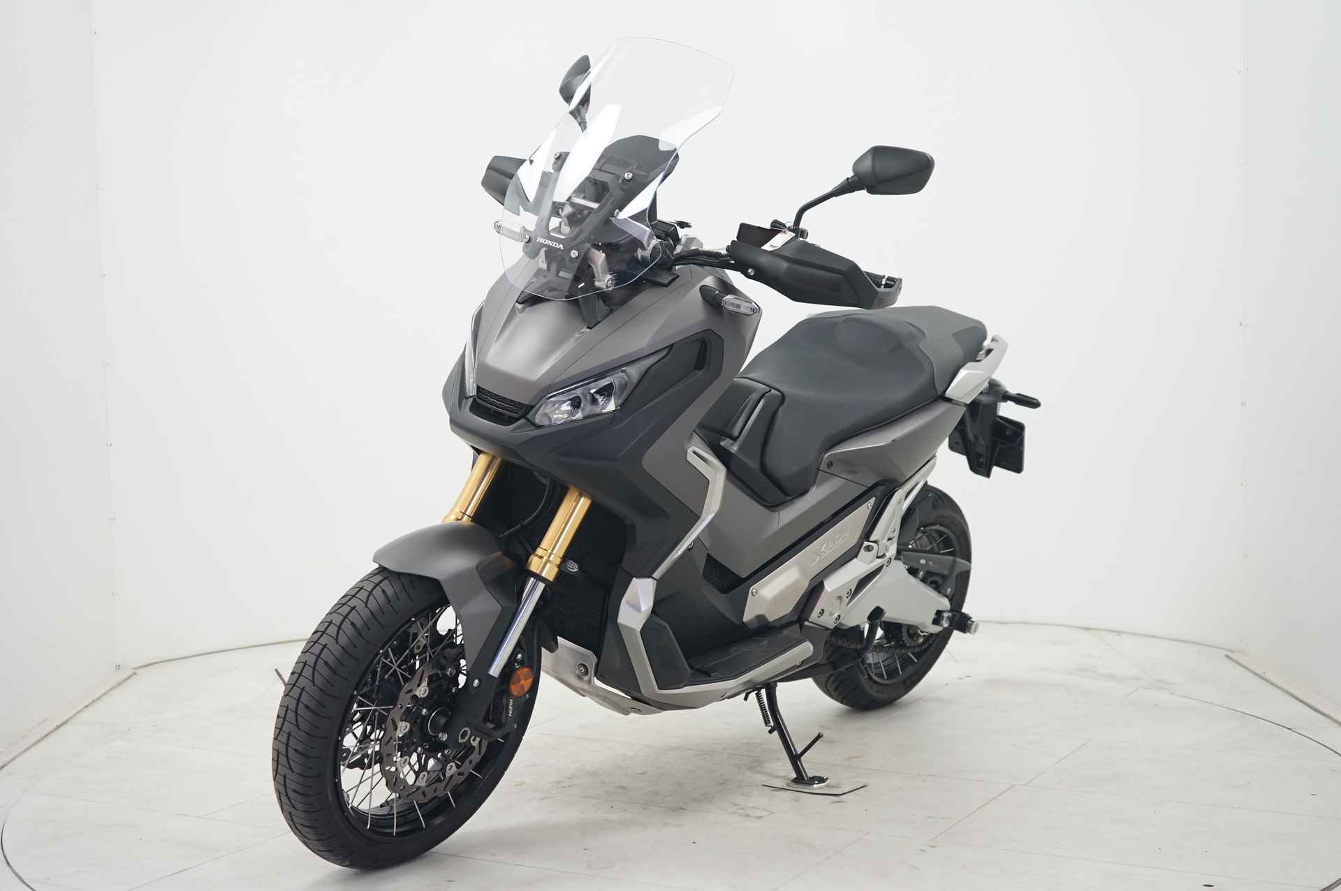 Honda X-ADV 750 GERESERVEERD RS T/M 10-9 - 4/12