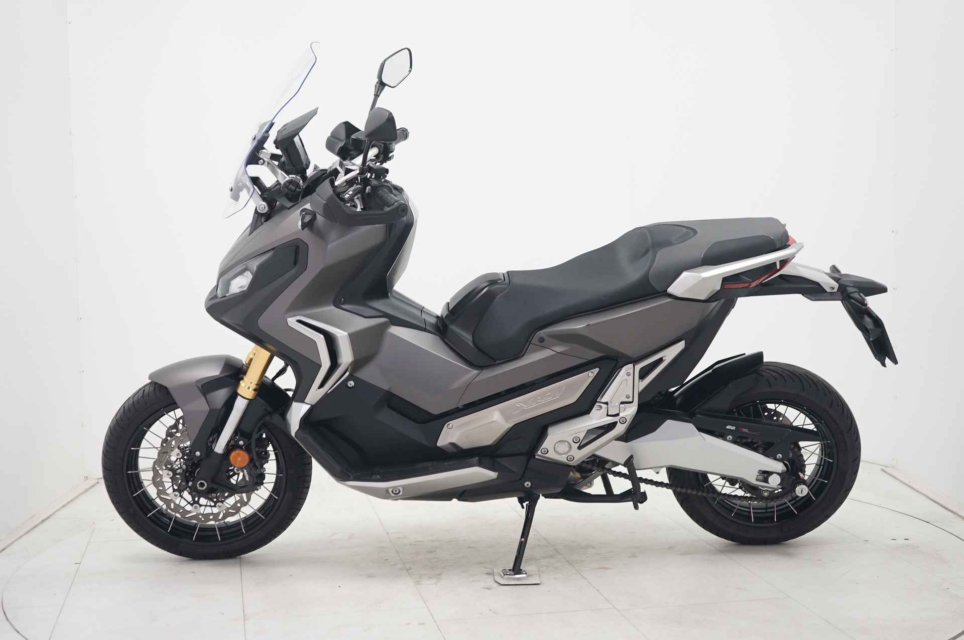 Honda X-ADV 750 GERESERVEERD RS T/M 10-9 - 5/12