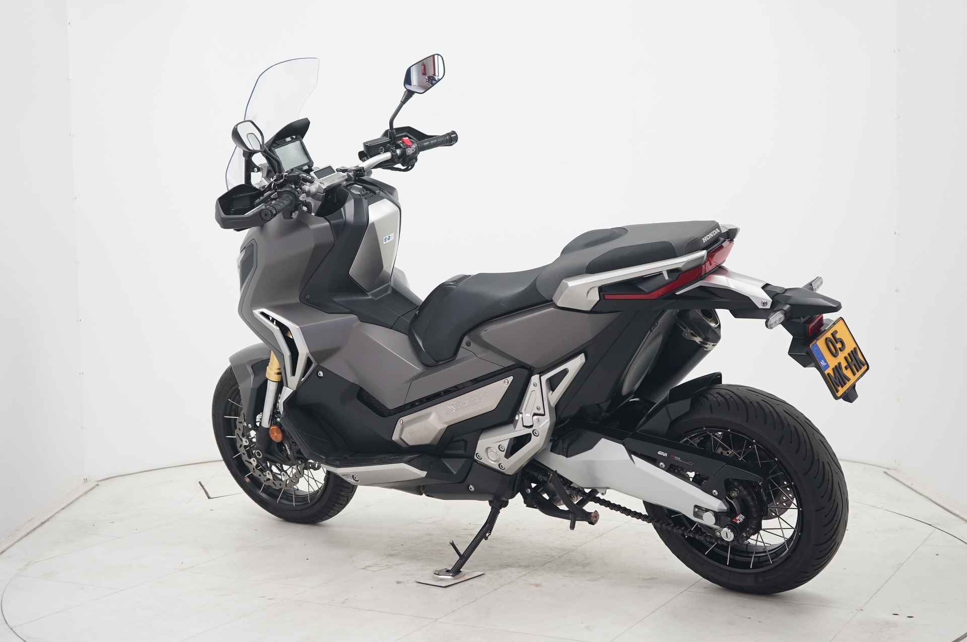 Honda X-ADV 750 GERESERVEERD RS T/M 10-9 - 6/12