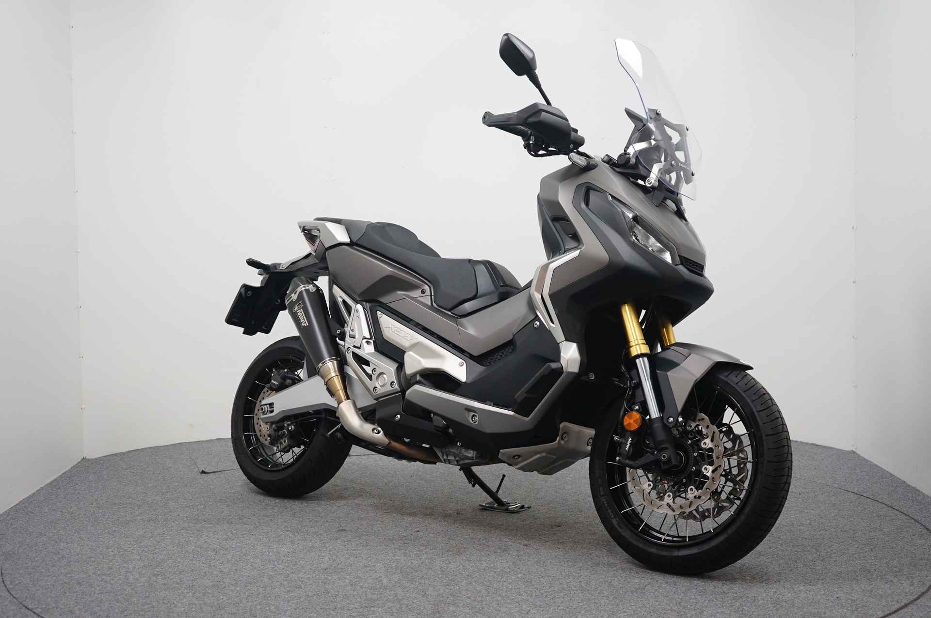 Honda X-ADV 750 - 2/23