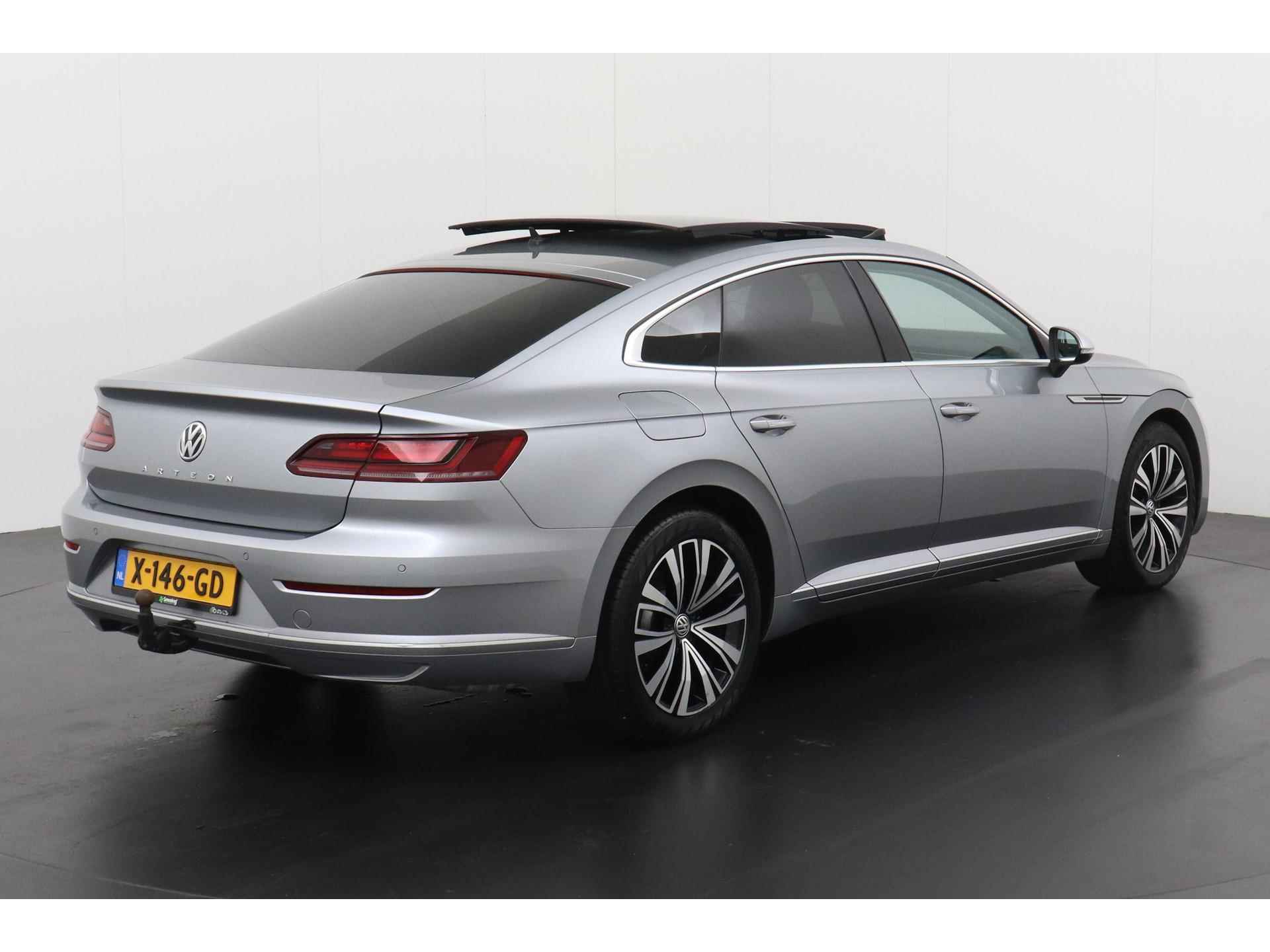 Volkswagen Passat 1.5 TSI Elegance DSG | Arteon | Schuifdak | Active Info Display | Trekhaak Uitklap | Zondag Open! - 4/43