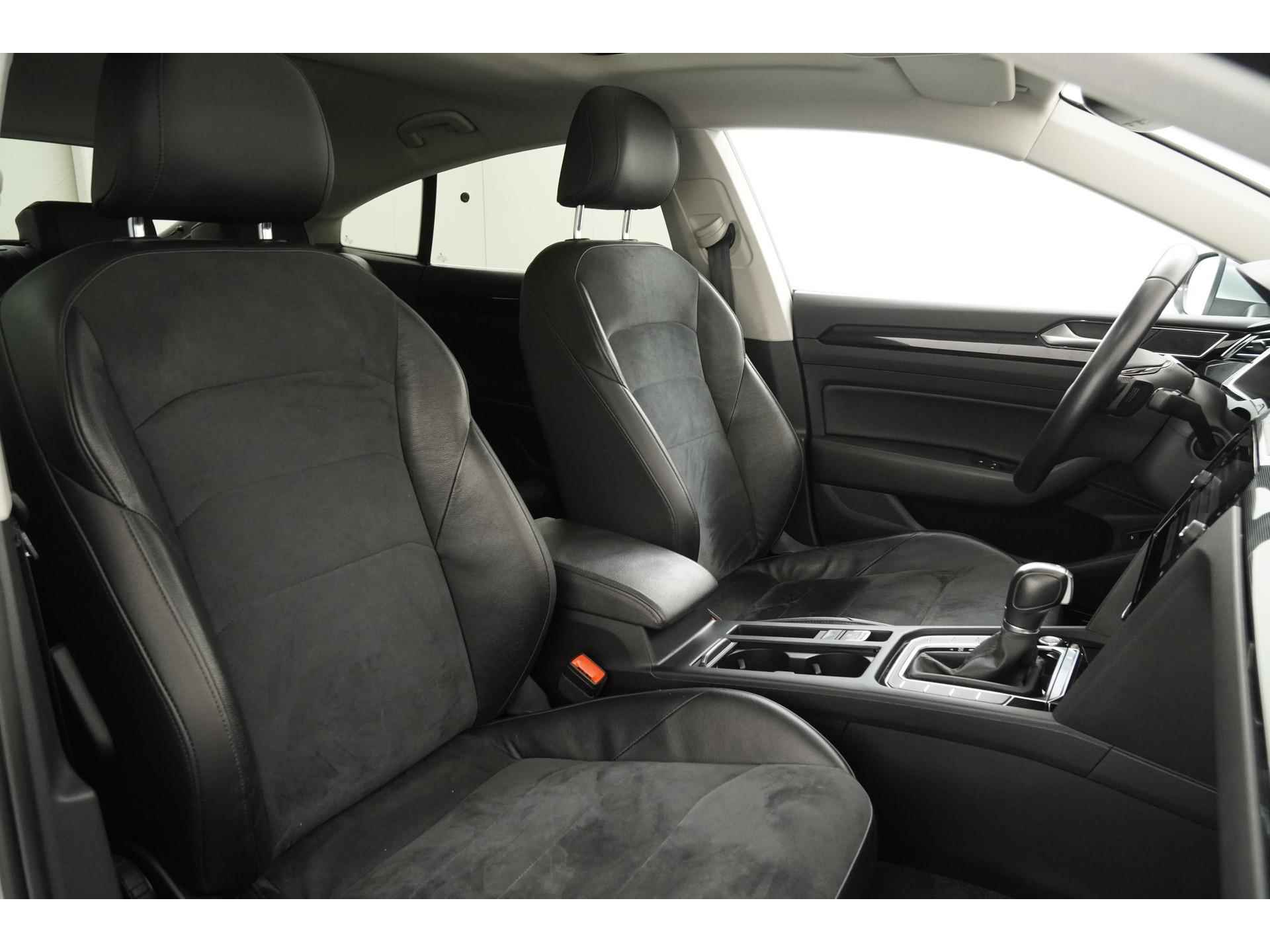 Volkswagen Passat 1.5 TSI Elegance DSG | Arteon | Schuifdak | Active Info Display | Trekhaak Uitklap | Zondag Open! - 26/43