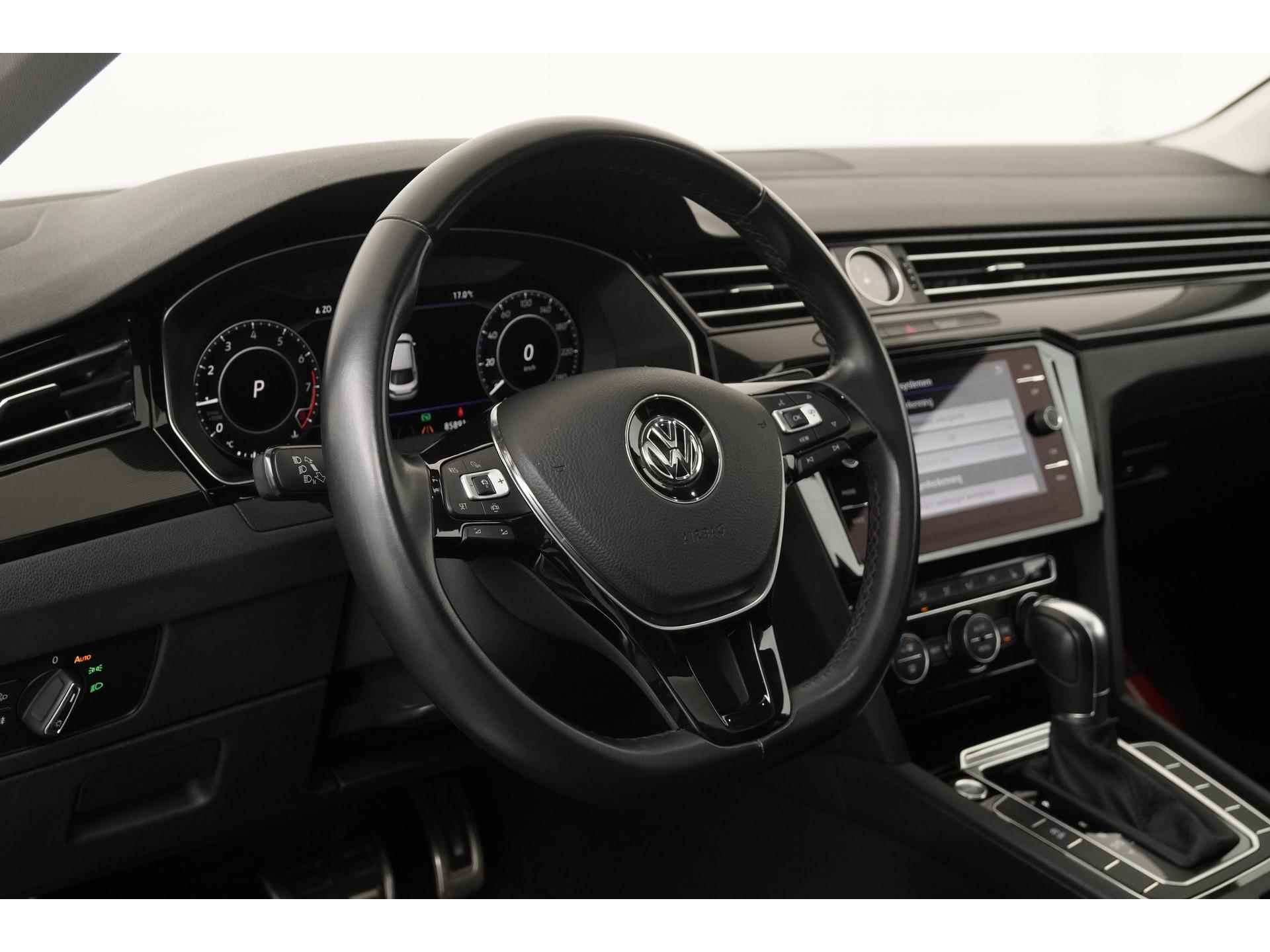 Volkswagen Passat 1.5 TSI Elegance DSG | Arteon | Schuifdak | Active Info Display | Trekhaak Uitklap | Zondag Open! - 34/43