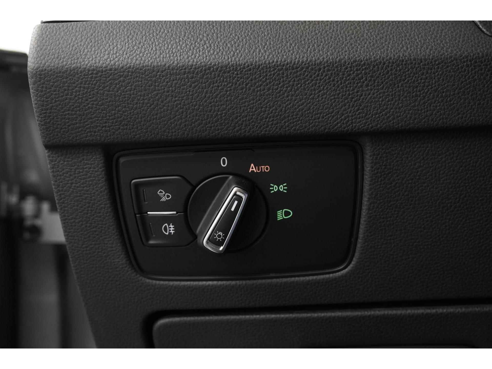 Volkswagen Passat 1.5 TSI Elegance DSG | Arteon | Schuifdak | Active Info Display | Trekhaak Uitklap | Zondag Open! - 36/43