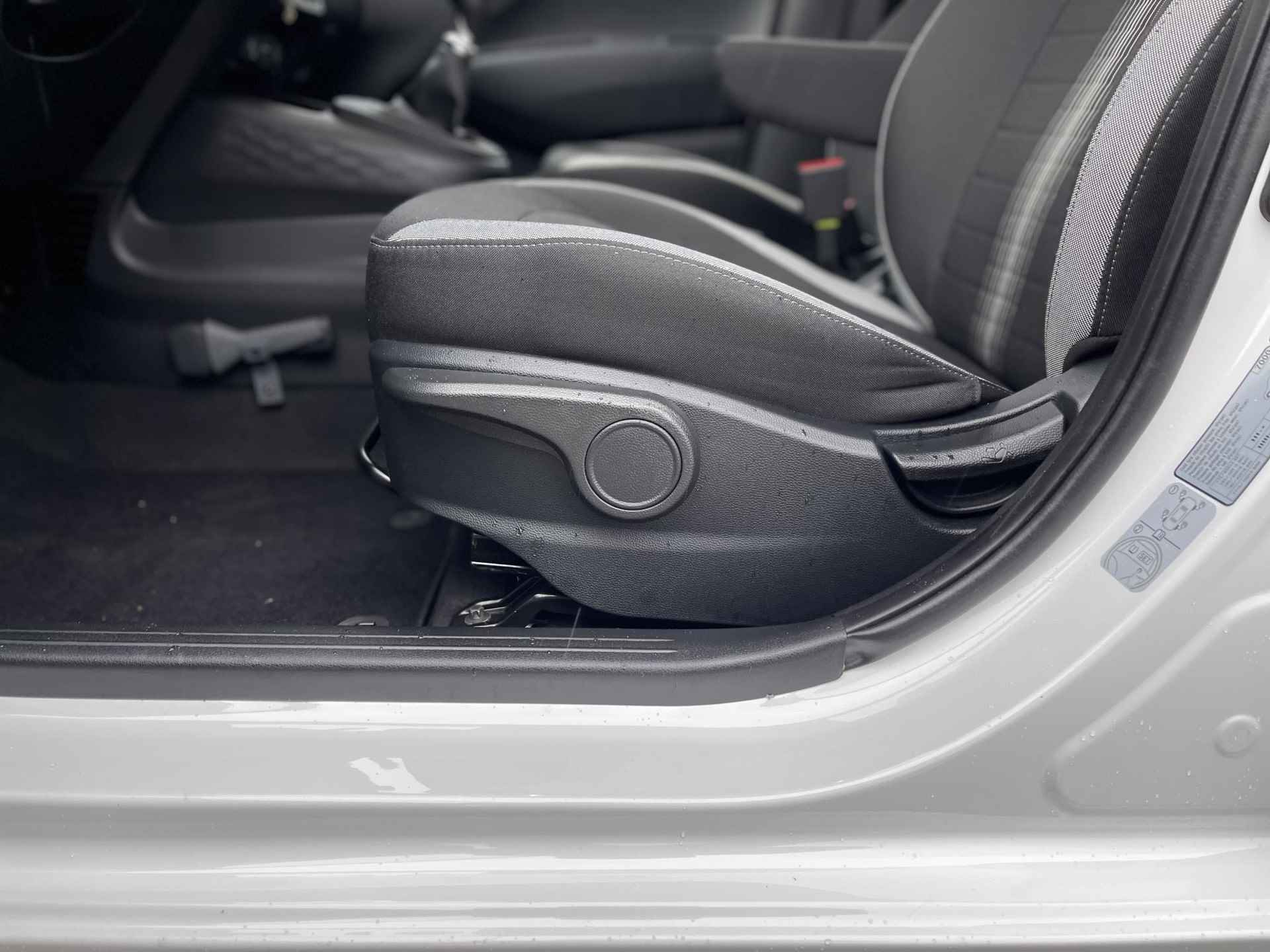 Hyundai i10 1.0 Comfort *NIEUW MODEL* | Apple Carplay/Android Auto | Camera | Cruise Control | Airco | Bluetooth Tel. | DAB | Rijklaarprijs! - 21/25