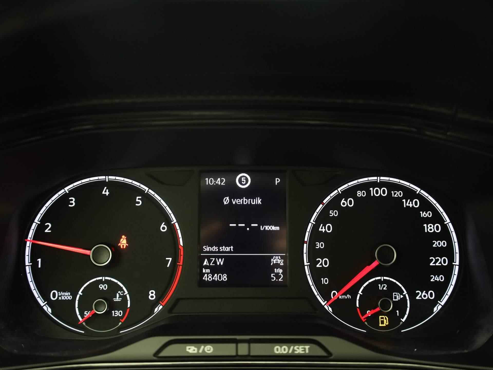 Volkswagen T-Cross 1.0TSI/110PK Advance DSG · Navigatie · Parkeersensoren · Stoelverwarming - 14/37
