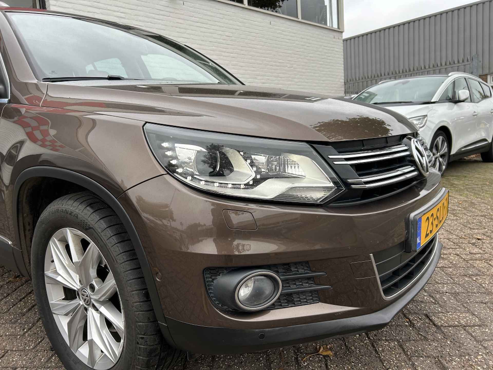 Volkswagen Tiguan 1.4 TSI Sport&Style - 16/34