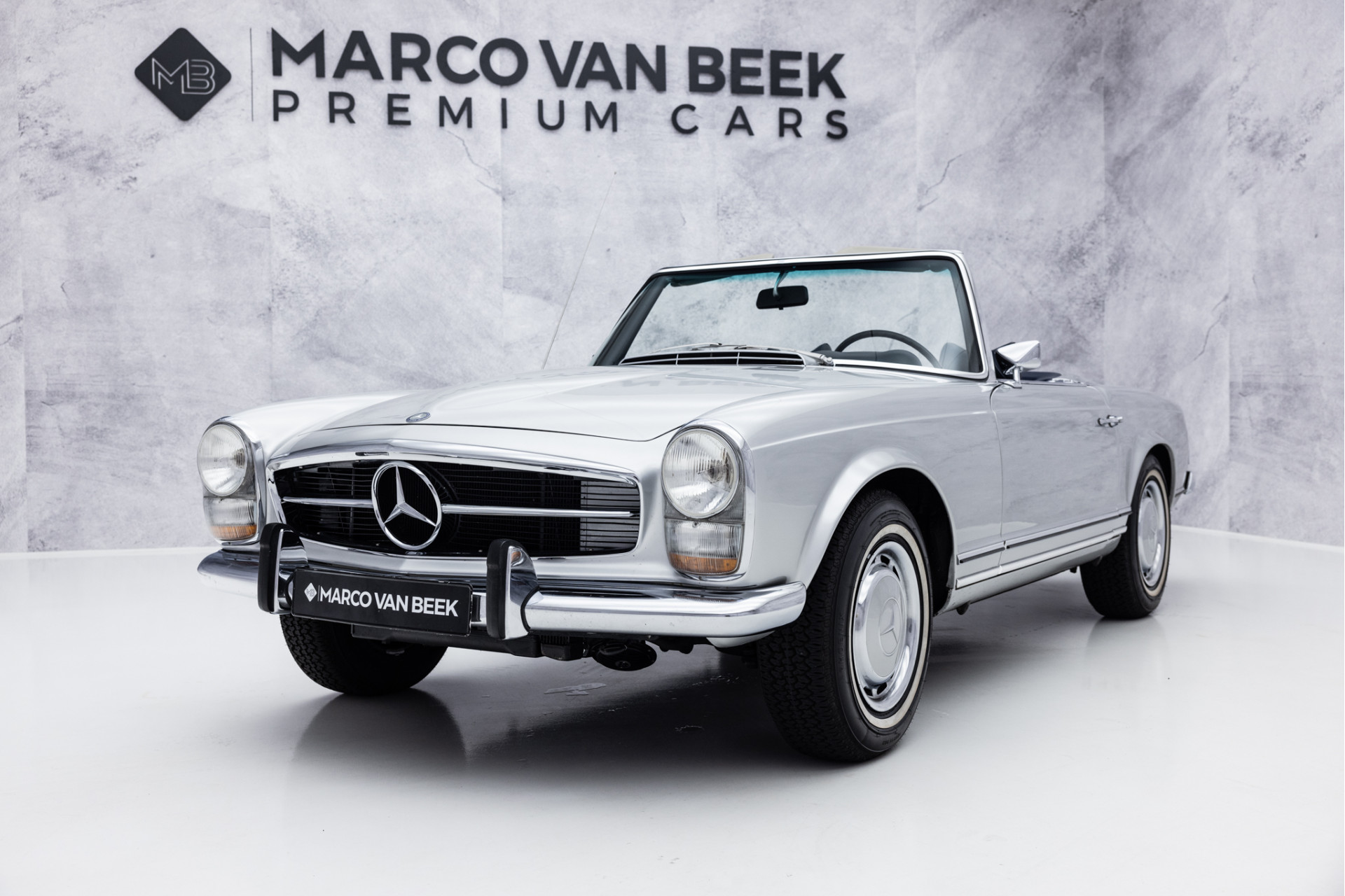 Mercedes-Benz 280 SL Pagode | Mint Condition | Full Restored | Matching Numbers