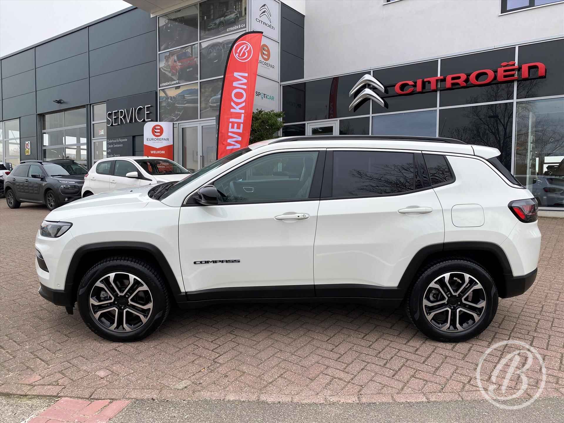 Jeep Compass 1.3T 4XE PHEV 190pk AWD Aut Night Eagle | adaptive cruise control, camera. pdc v&a, mode 2 laadkabel, dab, navigatie via apple carplay of android auto - 3/62