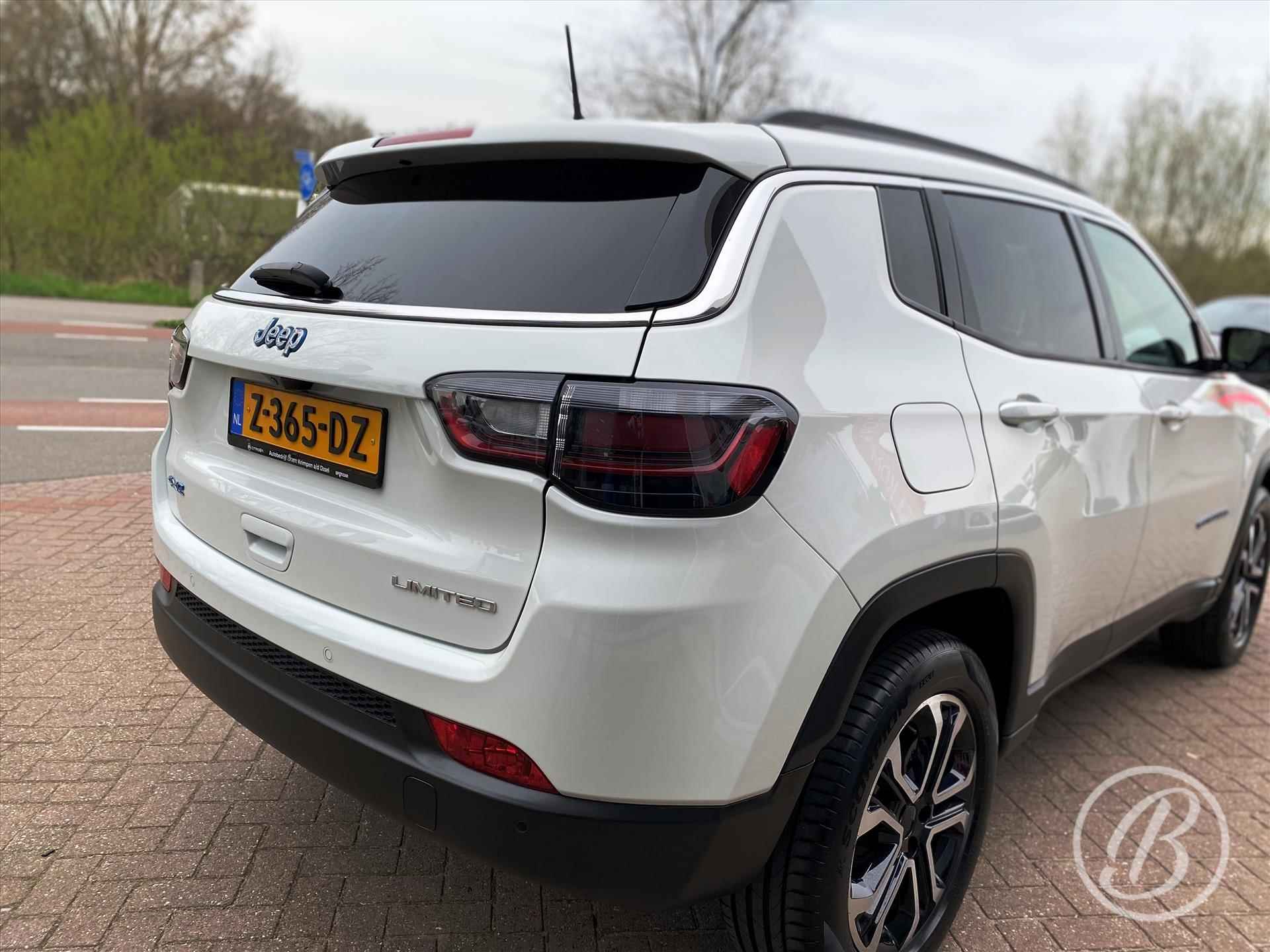 Jeep Compass 1.3T 4XE PHEV 190pk AWD Aut Night Eagle | adaptive cruise control, camera. pdc v&a, mode 2 laadkabel, dab, navigatie via apple carplay of android auto - 42/62