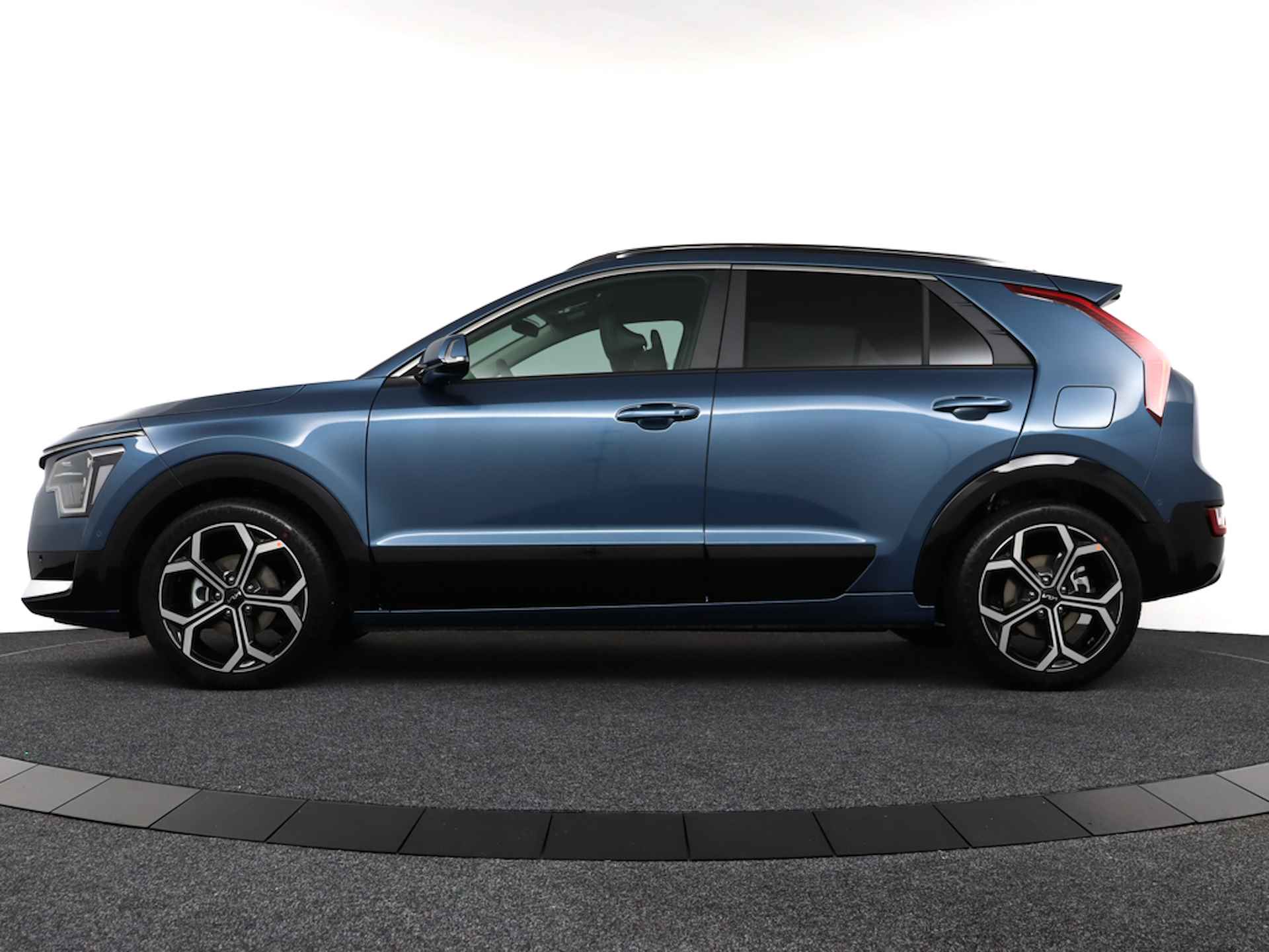 Kia Niro 1.6 GDi Hybrid ExecutiveLine - Direct leverbaar - Luxe uitvoering - Stoel-/stuurverwarming - Memory seats - Airco - Fabrieksgarantie tot 03-2032 - 4/50