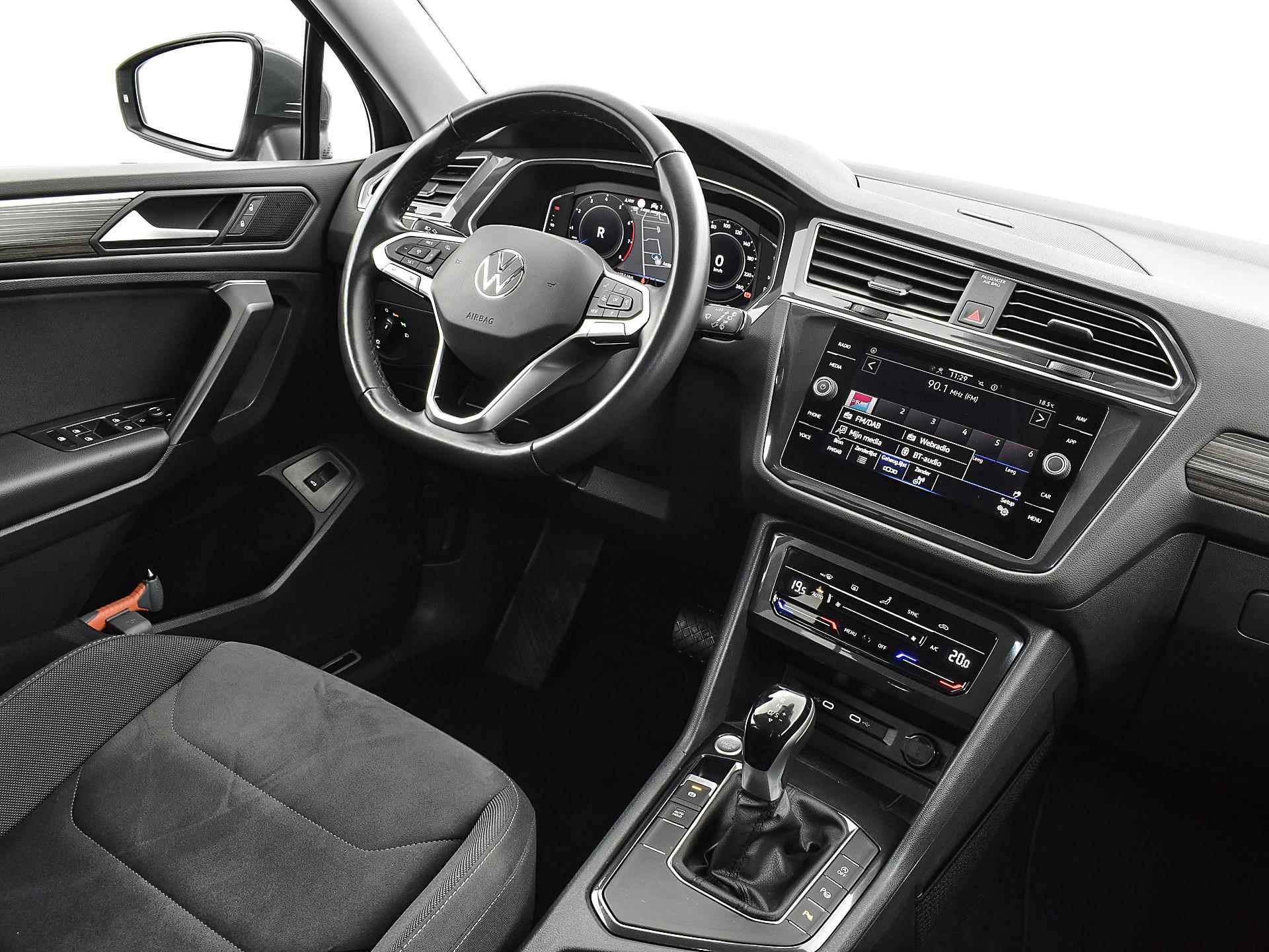 Volkswagen Tiguan Allspace 1.5 Tsi 150pk DSG Elegance 7p. | ACC | Keyless | Elek. Trekhaak | Elek. Achterklep | 7 Pers. | Camera | Park Assist | 18'' Inch | Garantie t/m 27-06-2026 of 100.000km - 10/29
