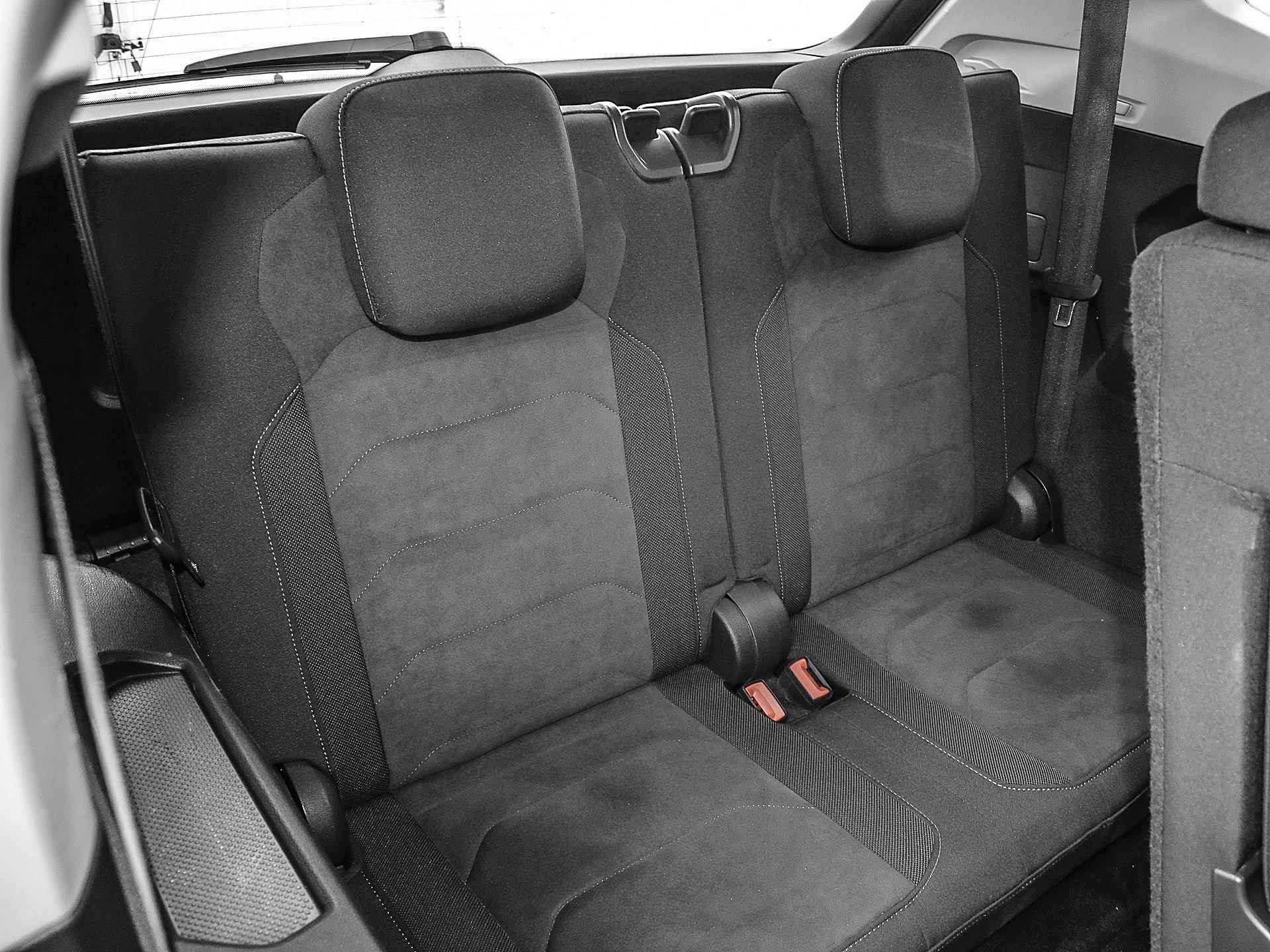 Volkswagen Tiguan Allspace 1.5 Tsi 150pk DSG Elegance 7p. | ACC | Keyless | Elek. Trekhaak | Elek. Achterklep | 7 Pers. | Camera | Park Assist | 18'' Inch | Garantie t/m 27-06-2026 of 100.000km - 26/29