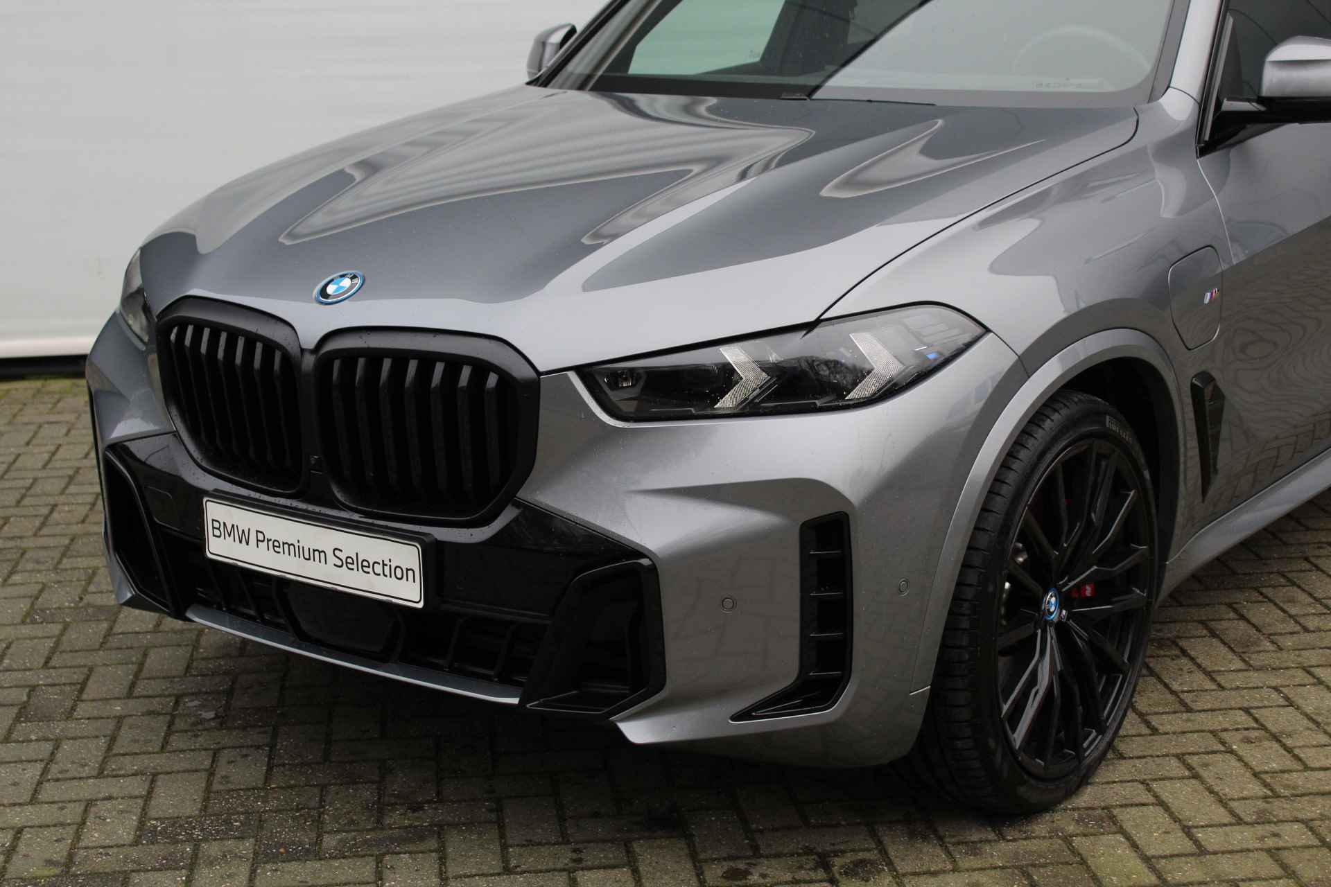 BMW X5 xDrive50e High Executive M Sport Automaat / Panoramadak / Trekhaak / Parking Assistant Professional / Soft-Close / Stoelventilatie / Adaptieve LED / Comfort Access - 22/31