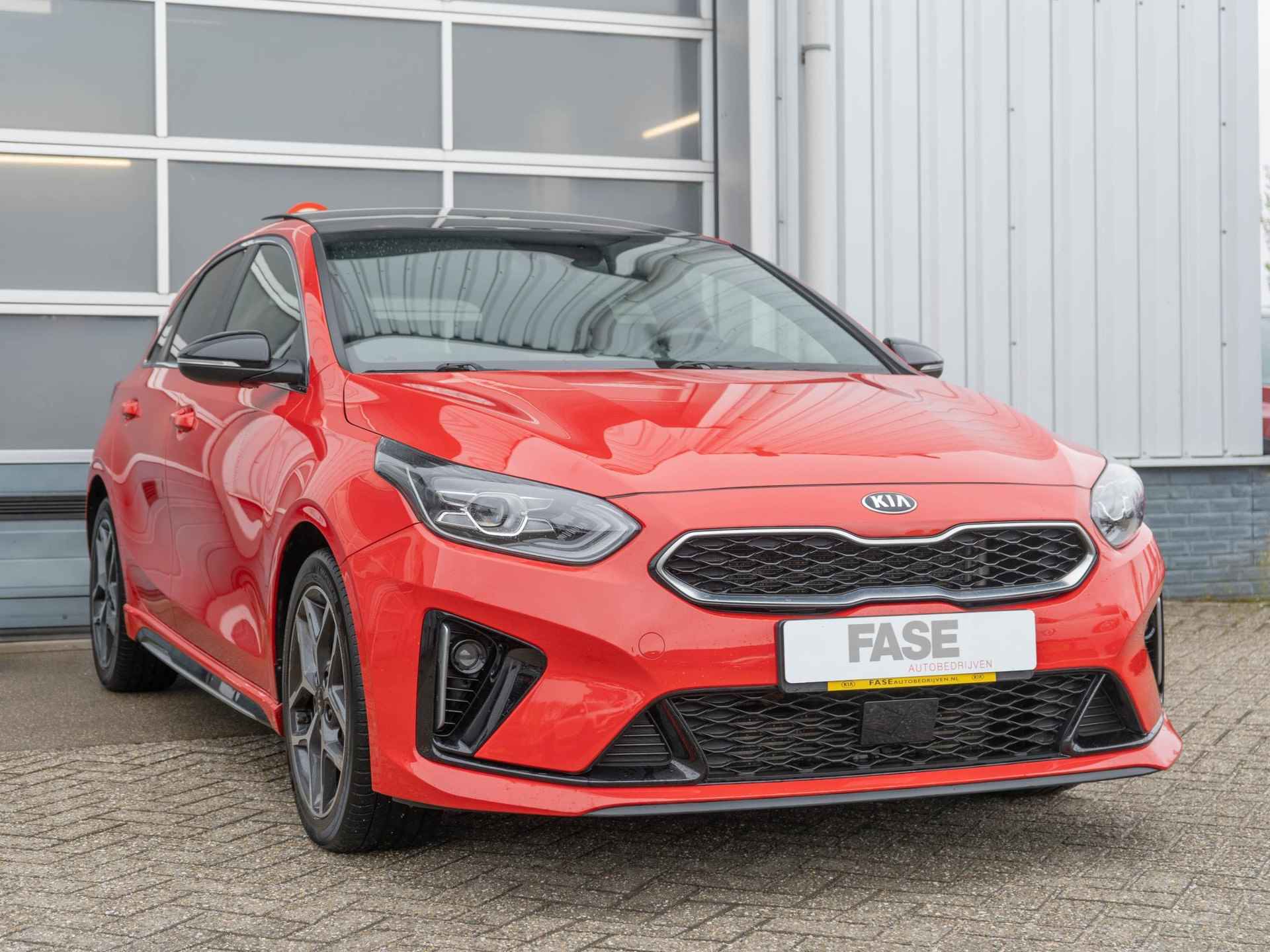 Kia Ceed 1.4 T-GDi GT-Line | Schuifkanteldak | Climate control - 26/31