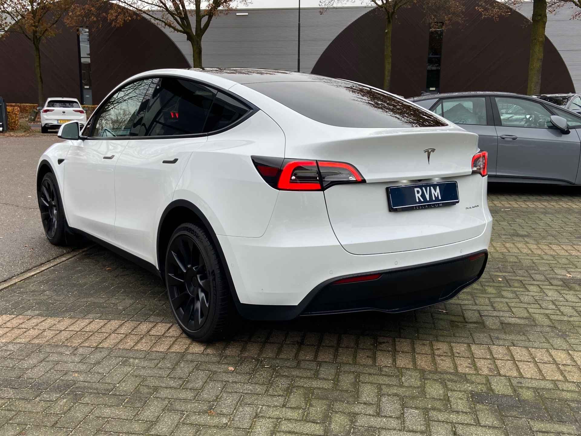 Tesla Model Y Long Range AWD 75 kWh | AUTOPILOT | PANO | LEDER | TESLA GARANTIE T/M 9-2026 - 6/28