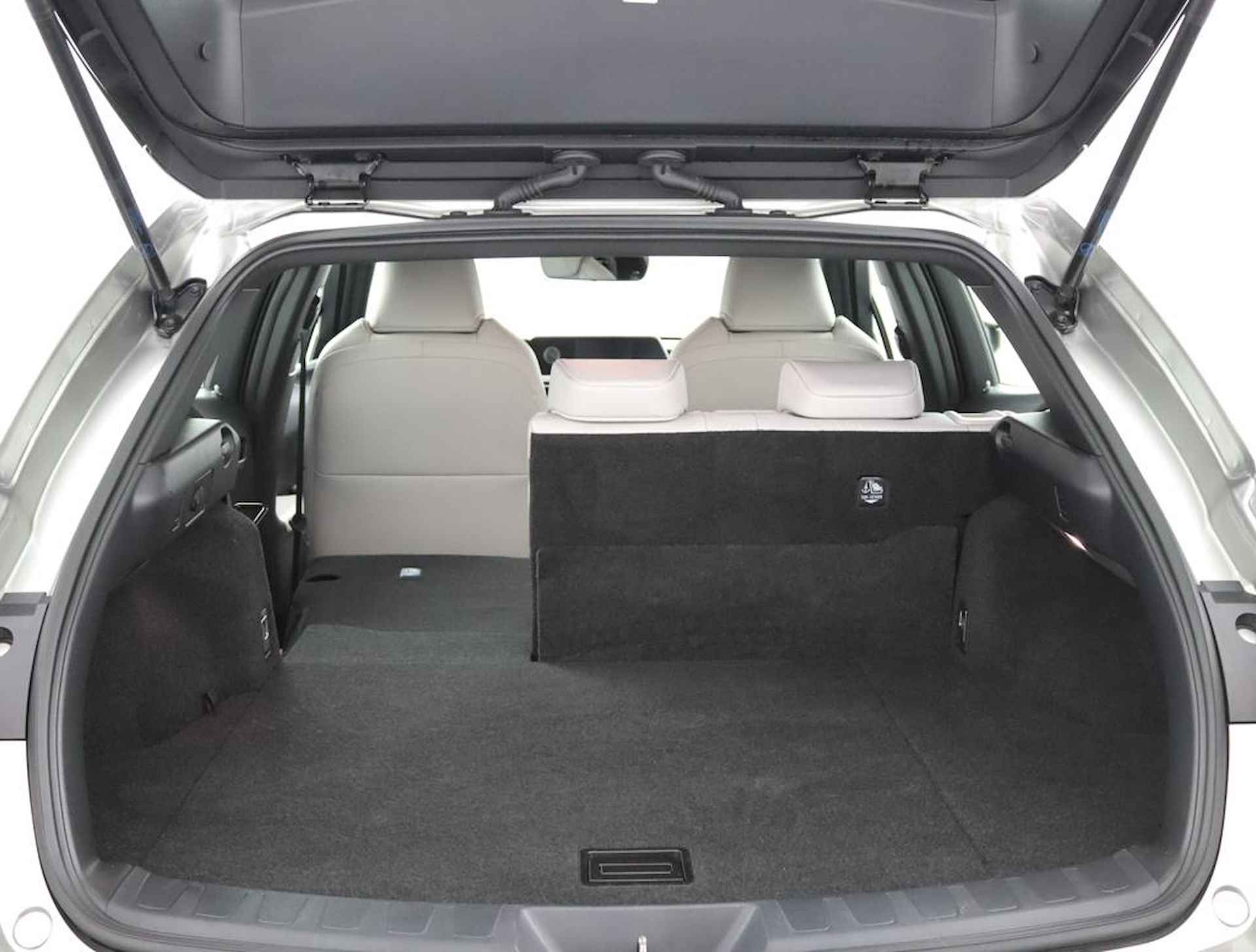 Lexus UX 250h Luxury Line | Blind Spot Monitor | Stoelverwarming | Parkeersensoren | Navigatie | - 24/61