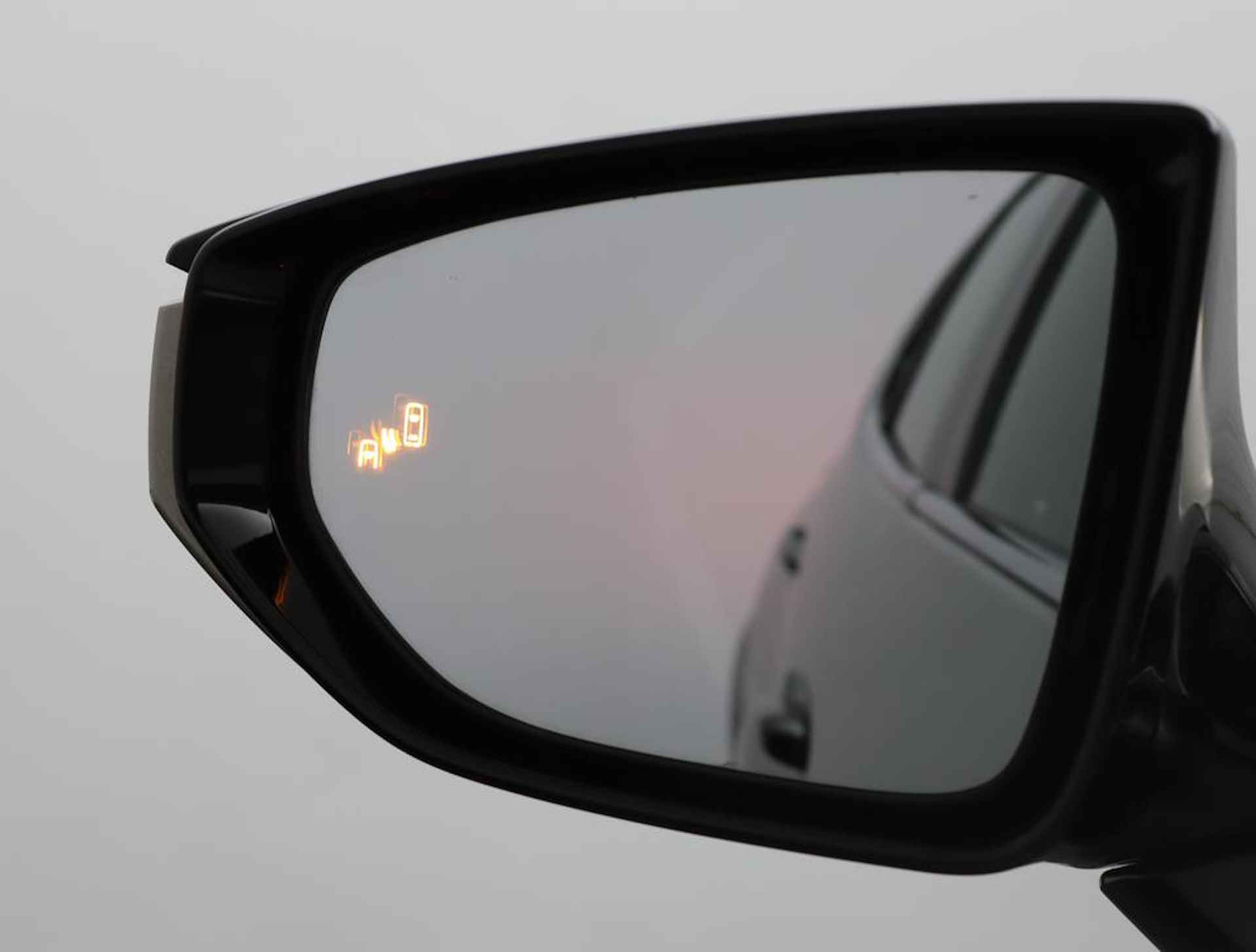 Lexus UX 250h Luxury Line | Blind Spot Monitor | Stoelverwarming | Parkeersensoren | Navigatie | - 50/61