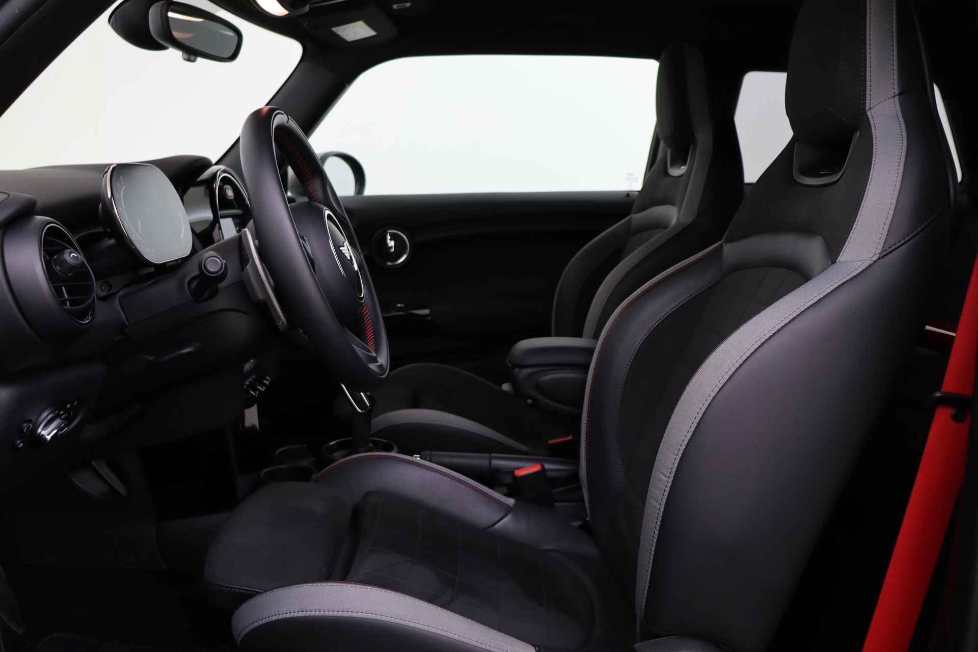 MINI Hatchback John Cooper Works GP Automaat / Sportstoel / Stoelverwarming / LED / Cruise Control / Getint Glas Achter - 9/58