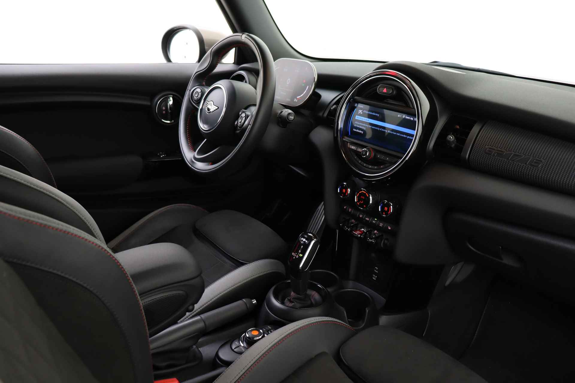 MINI Hatchback John Cooper Works GP Automaat / Sportstoel / Stoelverwarming / LED / Cruise Control / Getint Glas Achter - 17/58