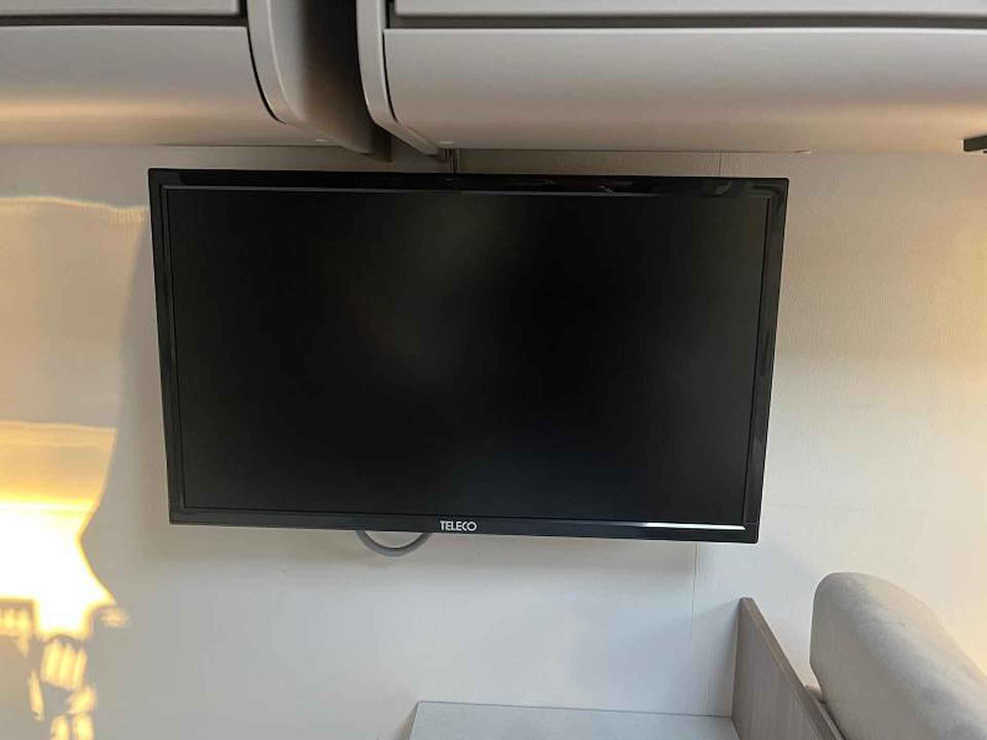 Carado T135 PRO+ - met TV en navigatie - 17/22