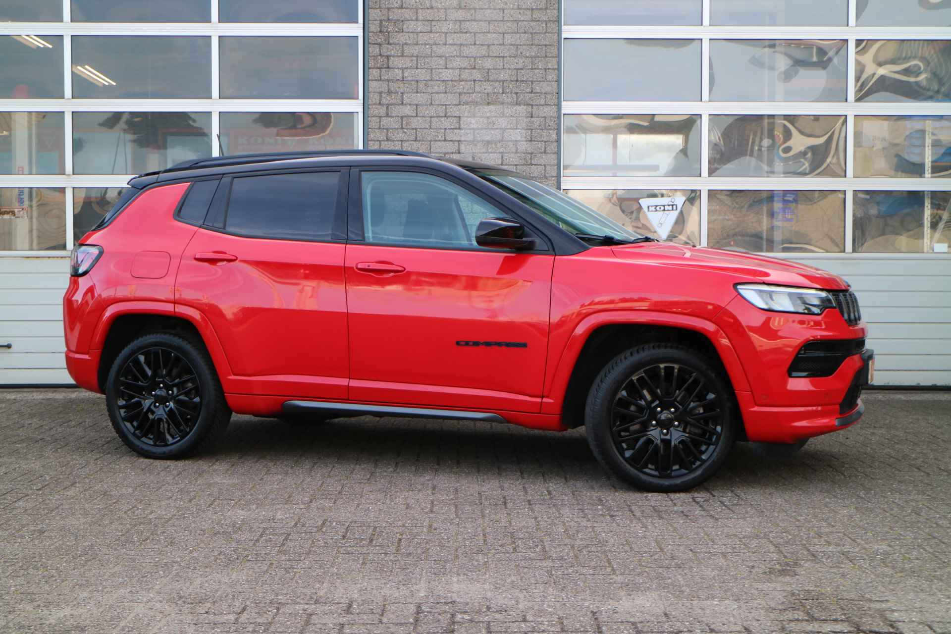 Jeep Compass 4xe 240 Plug-in Hybrid Electric S | Navi | Leder | Camera | - 100/103