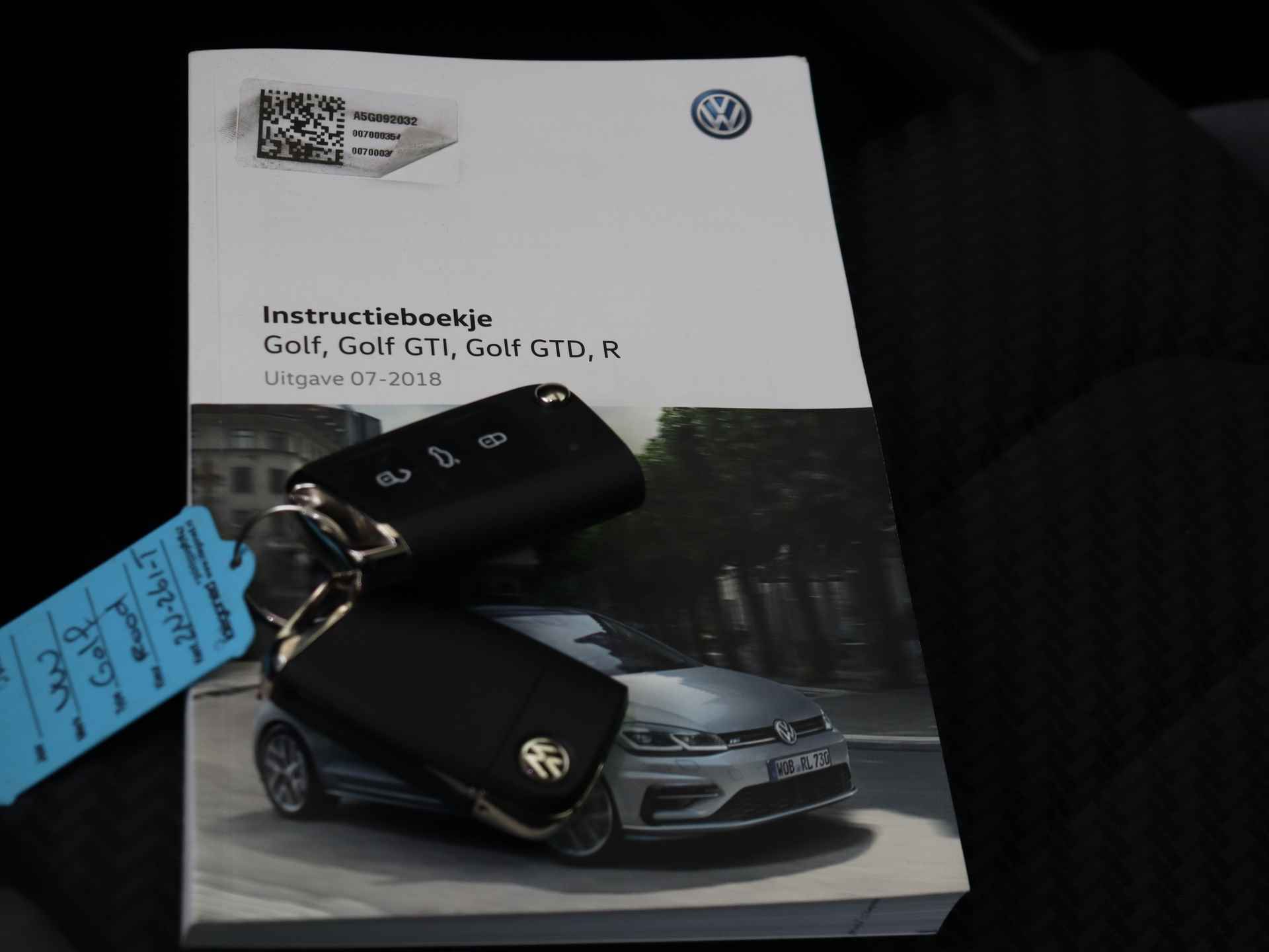 Volkswagen Golf 1.5 TSI Highline Business R 150 pk | R-Line exterieur | Navigatie | Climate Control - 23/33