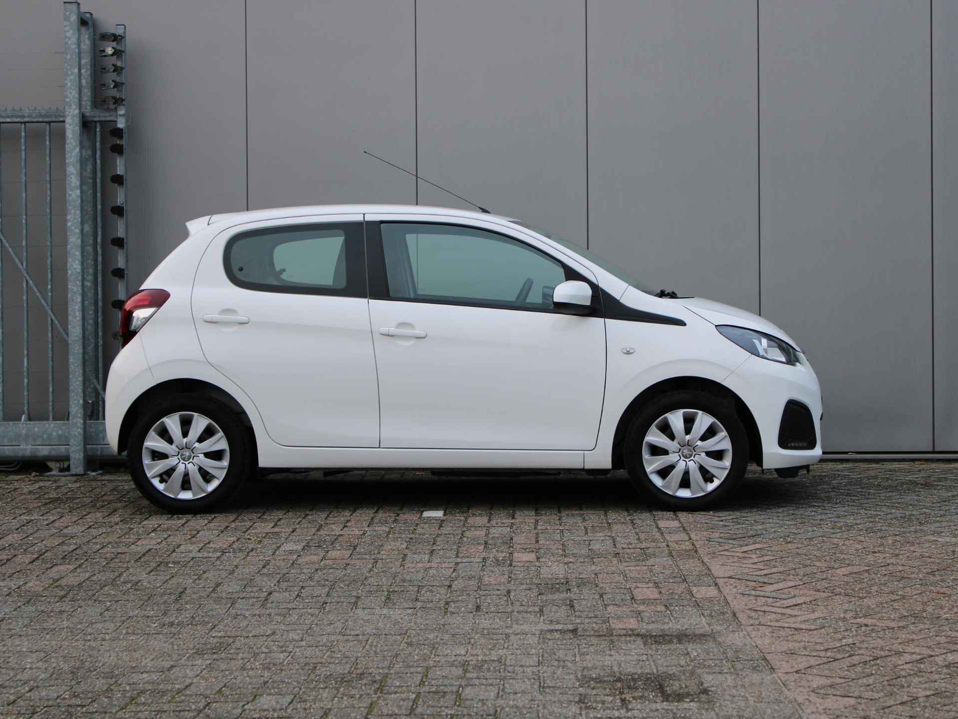 Peugeot 108 1.0 e-VTi Active | Bluetooth - 8/22