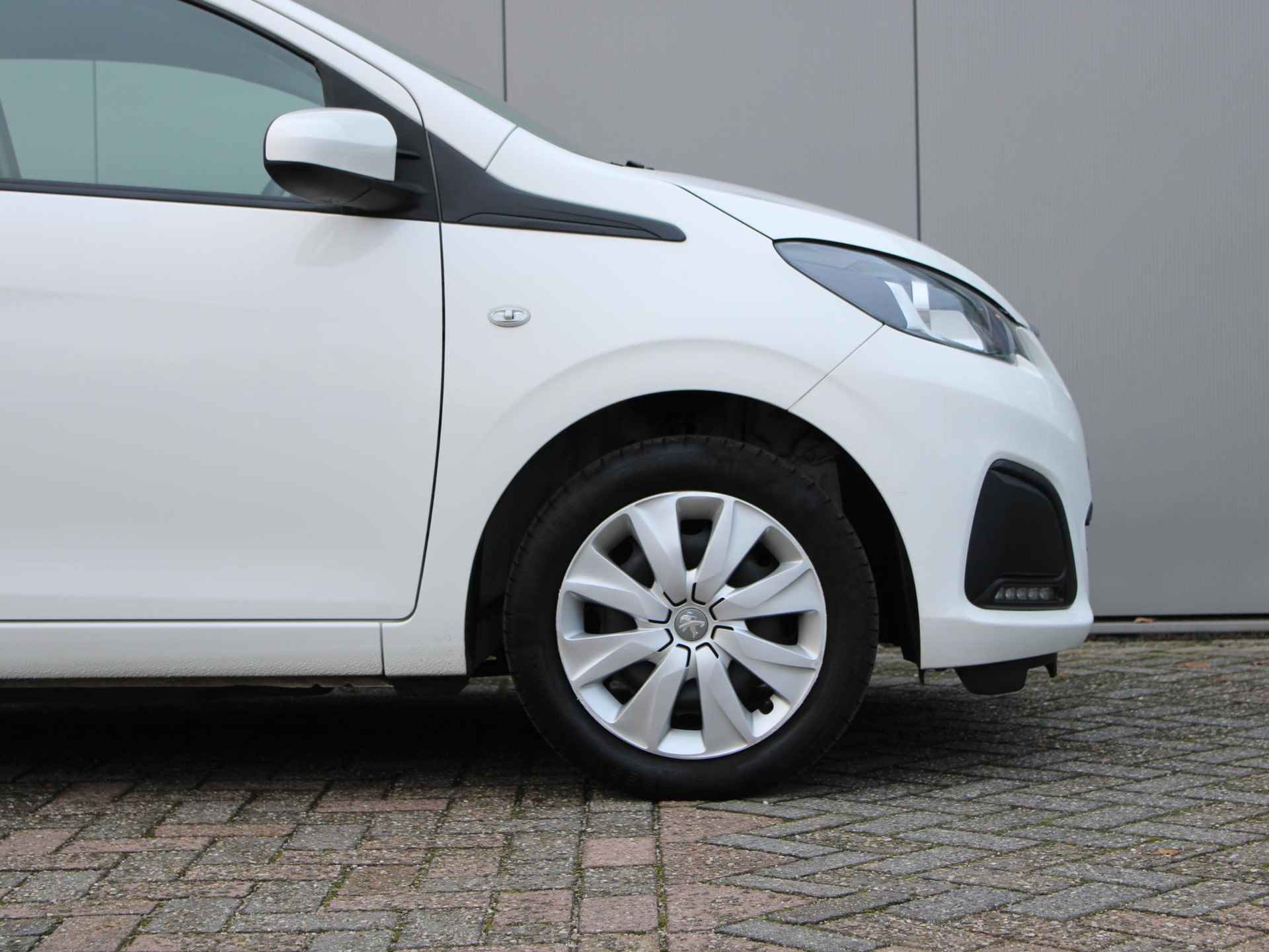 Peugeot 108 1.0 e-VTi Active | Bluetooth - 20/22