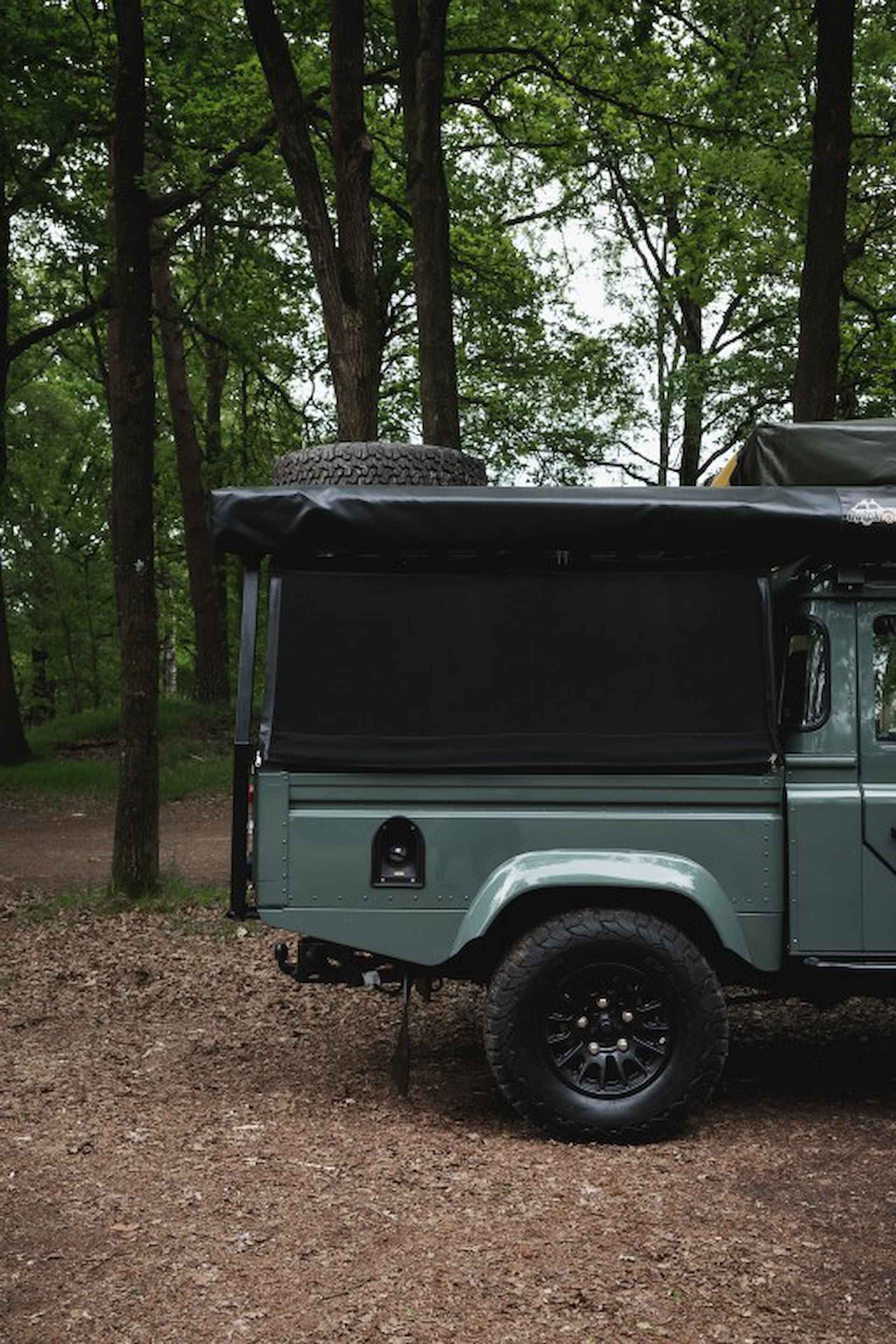 LAND ROVER Overige DEFENDER 130 CREW CAB - 33/48