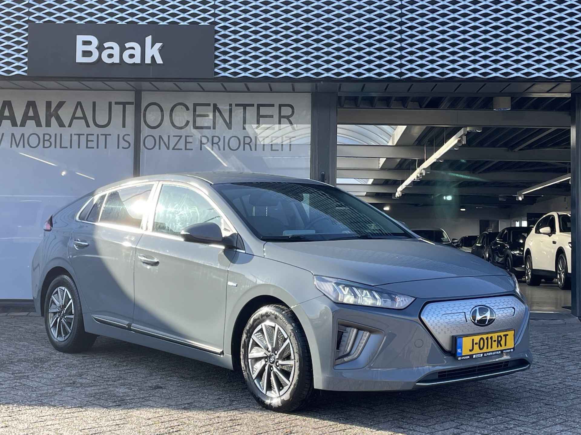 Hyundai IONIQ Comfort EV 38 kWh | Camera | Navi - 3/32