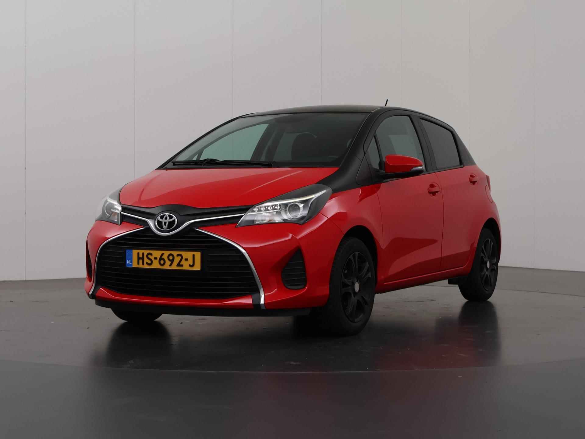 Toyota Yaris 1.3 VVT-i Aspiration Bi-Tone | Navigatie | Parkeercamera | Airco | Cruise Control | - 40/40