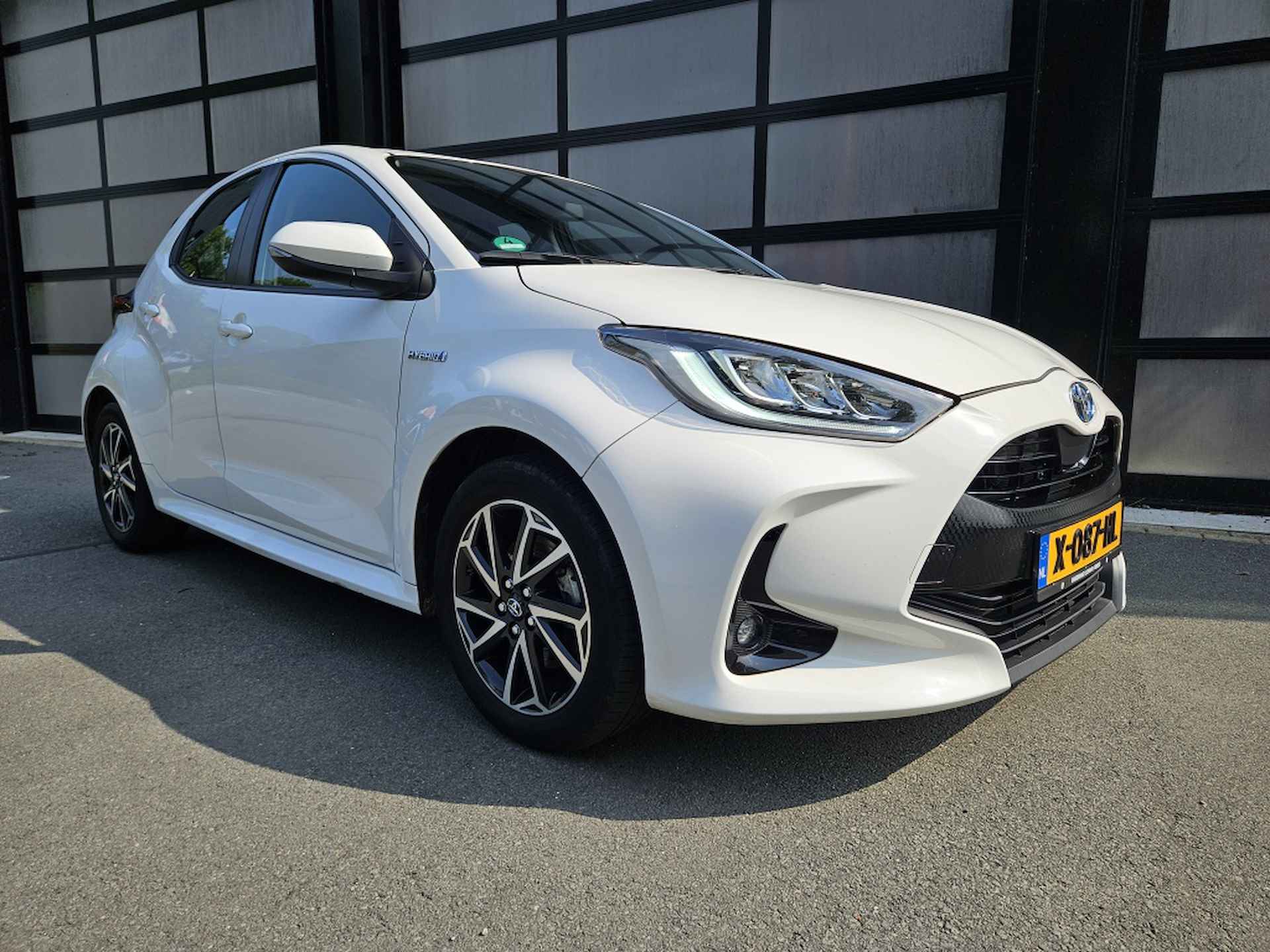 Toyota Yaris 1.5 Hybrid. Dynamic | Cruisecontr. | Rijklaarprijs - 2/33