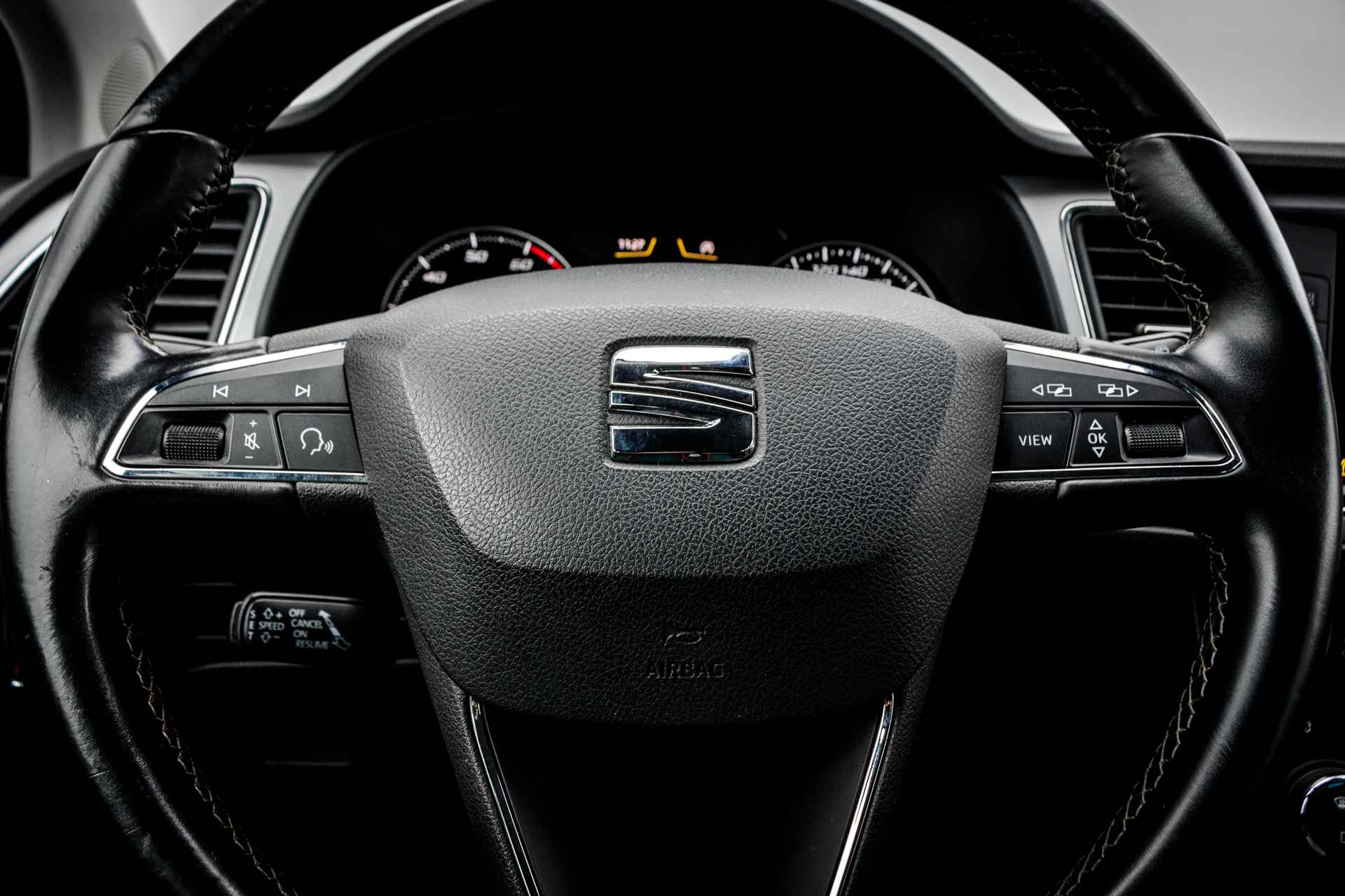 SEAT León ST 1.0 EcoTSI Style Business Intens STATION RIJKLAAR INCL GARANTIE | PDC V/A | Clima | Navigatie | 16 INCH LMV | 6 BAK | - 14/40