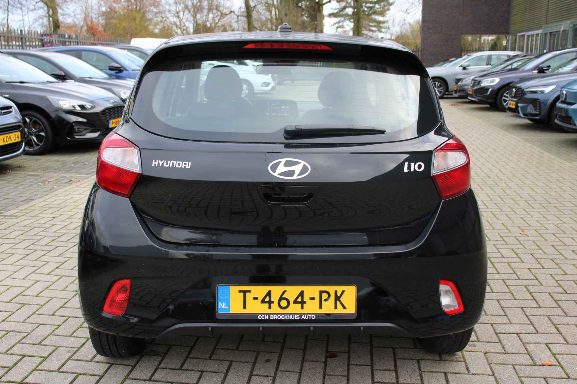 Hyundai i10 1.0 COMFORT | NL-AUTO! | CRUISE | LED | APPLE CARPLAY & ANDROID AUTO | DEALER ONDERHOUDEN! | AIRCO | LIJN DETECTIE | PERFECTE ST - 25/38