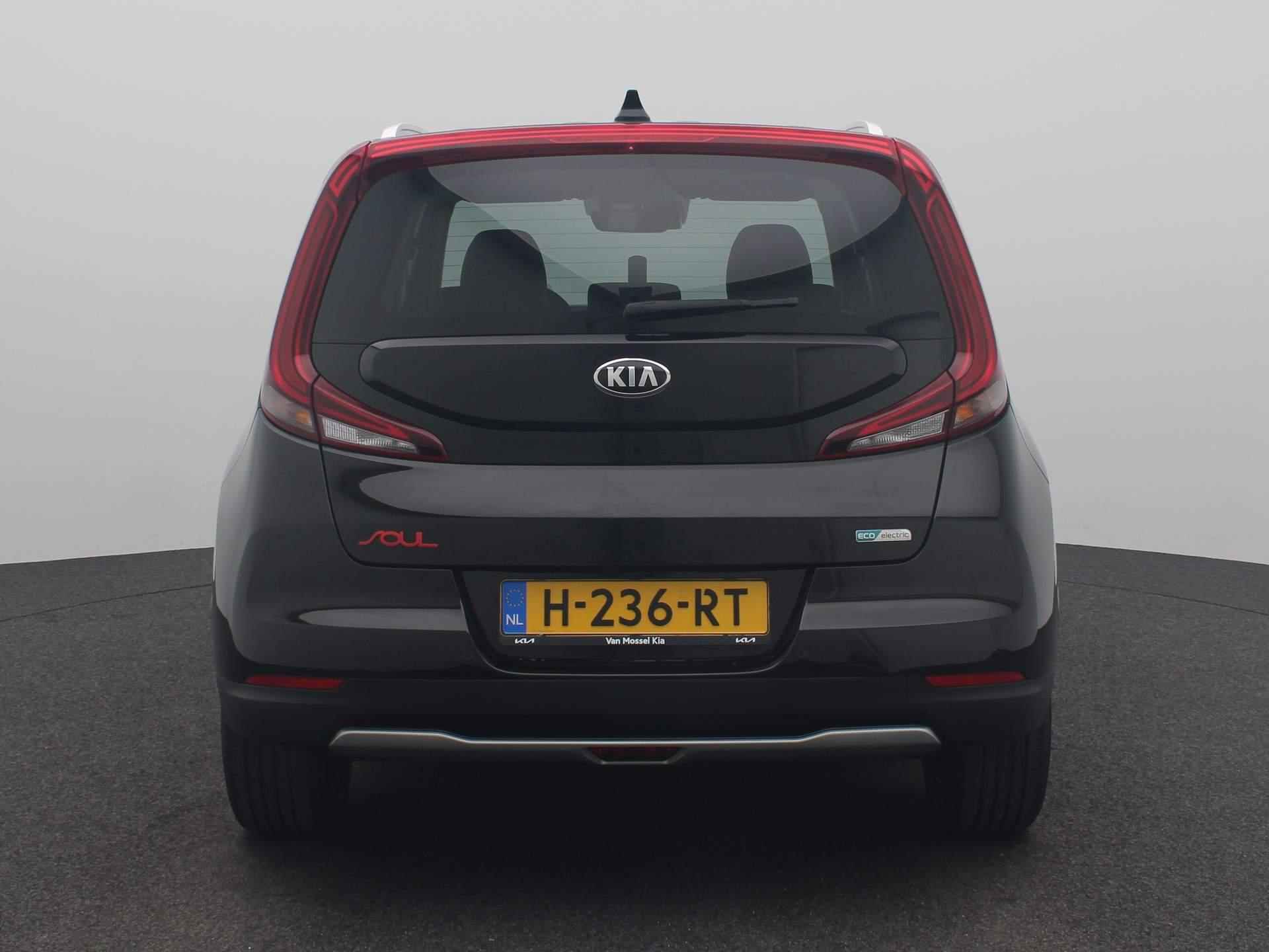 Kia e-Soul ExecutiveLine 64 kWh SEPP € 2.000 | Leder | Keyless | Head-Up | Camera | Stoelverwarming en Koeling | Navi - 43/48