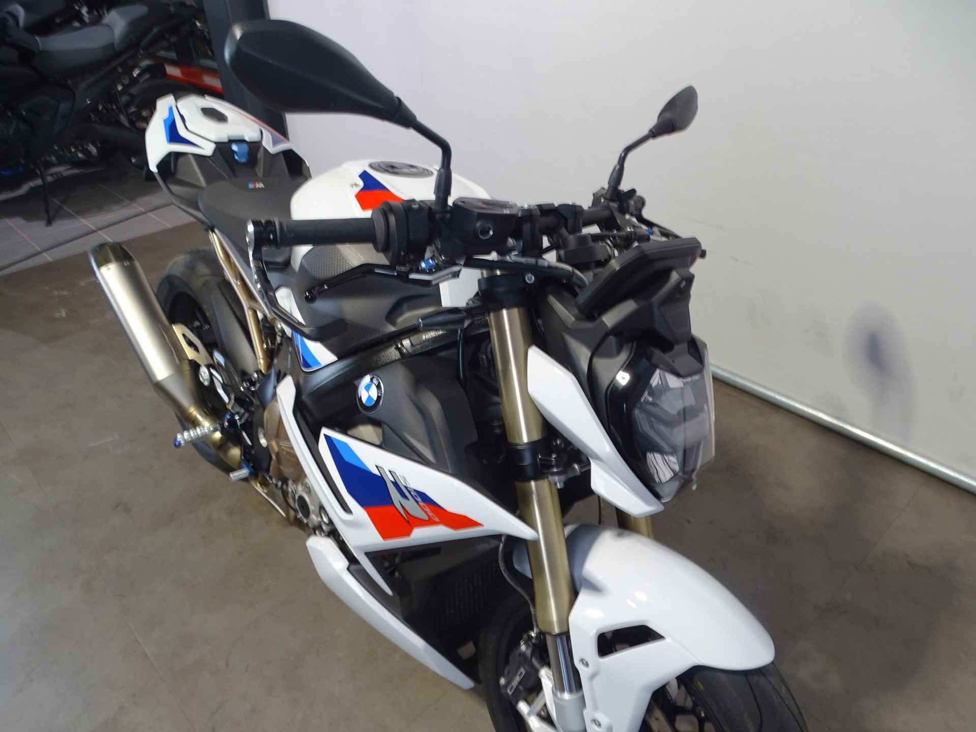 BMW S 1000 R - 2/9