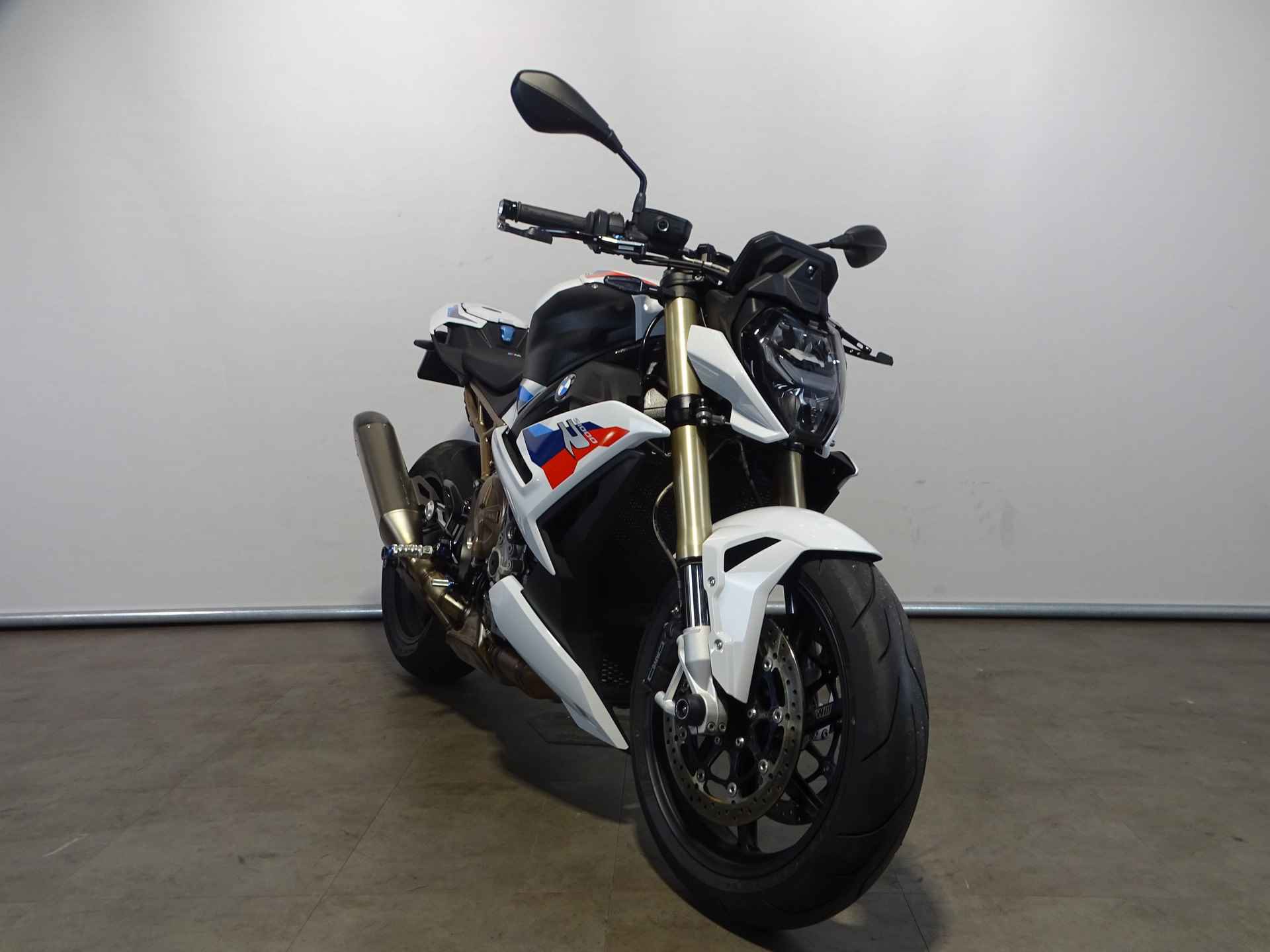 BMW S 1000 R - 8/9