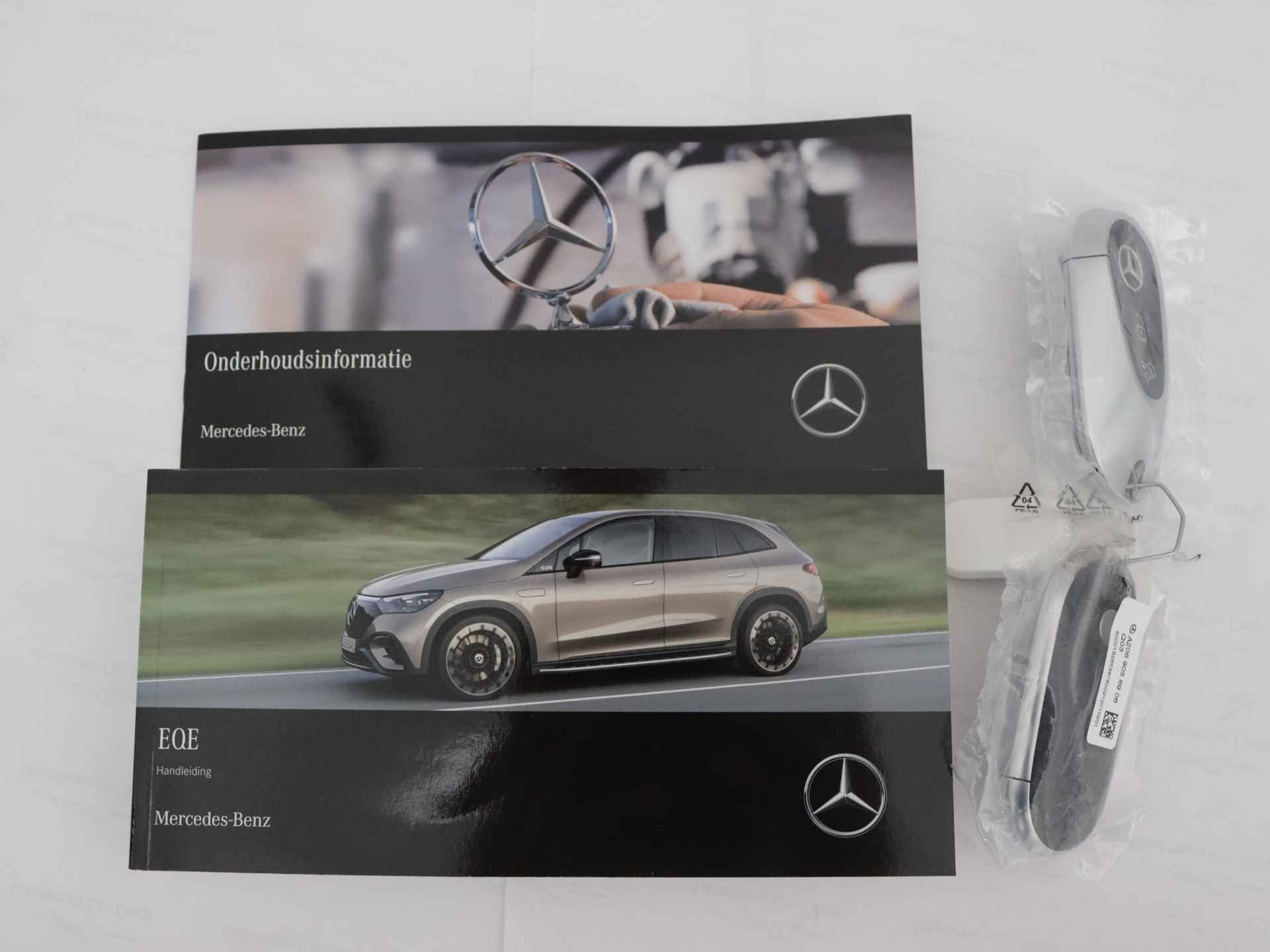 Mercedes-Benz EQE SUV 350+ Sport Edition 96 kWh | Trekhaak | Nightpakket | Premium pakket | Elektrische laadklep | Burmester® 3D-surround sound system | Rijassistentiepakket Plus | KEYLESS GO-comfortpakket | DIGITAL LIGHT | MBUX Augmented reality voor navigatie | - 11/46