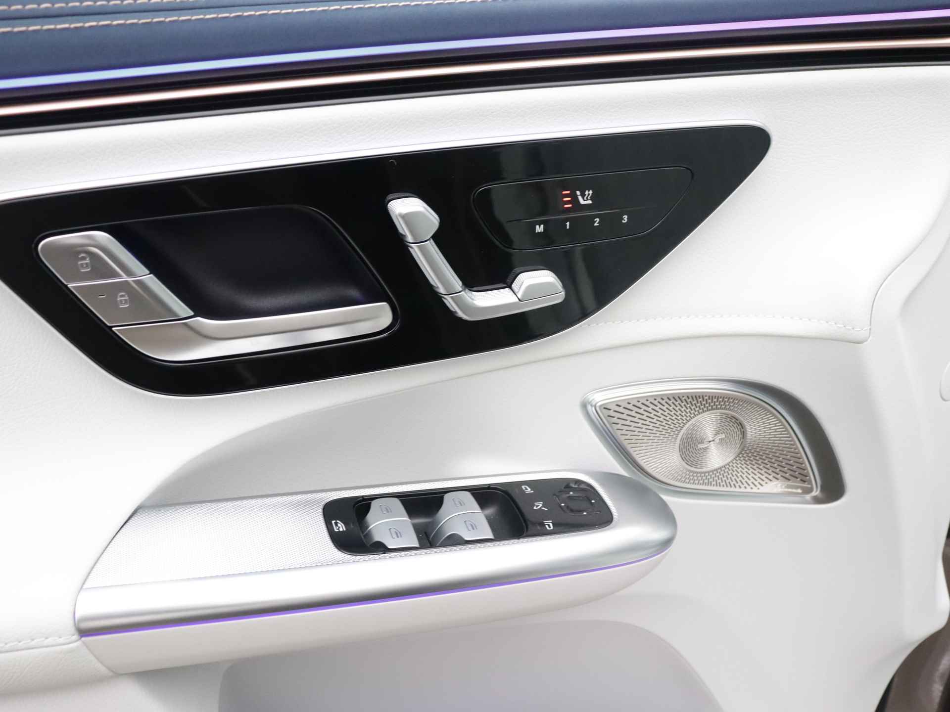 Mercedes-Benz EQE SUV 350+ Sport Edition 96 kWh | Trekhaak | Nightpakket | Premium pakket | Elektrische laadklep | Burmester® 3D-surround sound system | Rijassistentiepakket Plus | KEYLESS GO-comfortpakket | DIGITAL LIGHT | MBUX Augmented reality voor navigatie | - 27/46