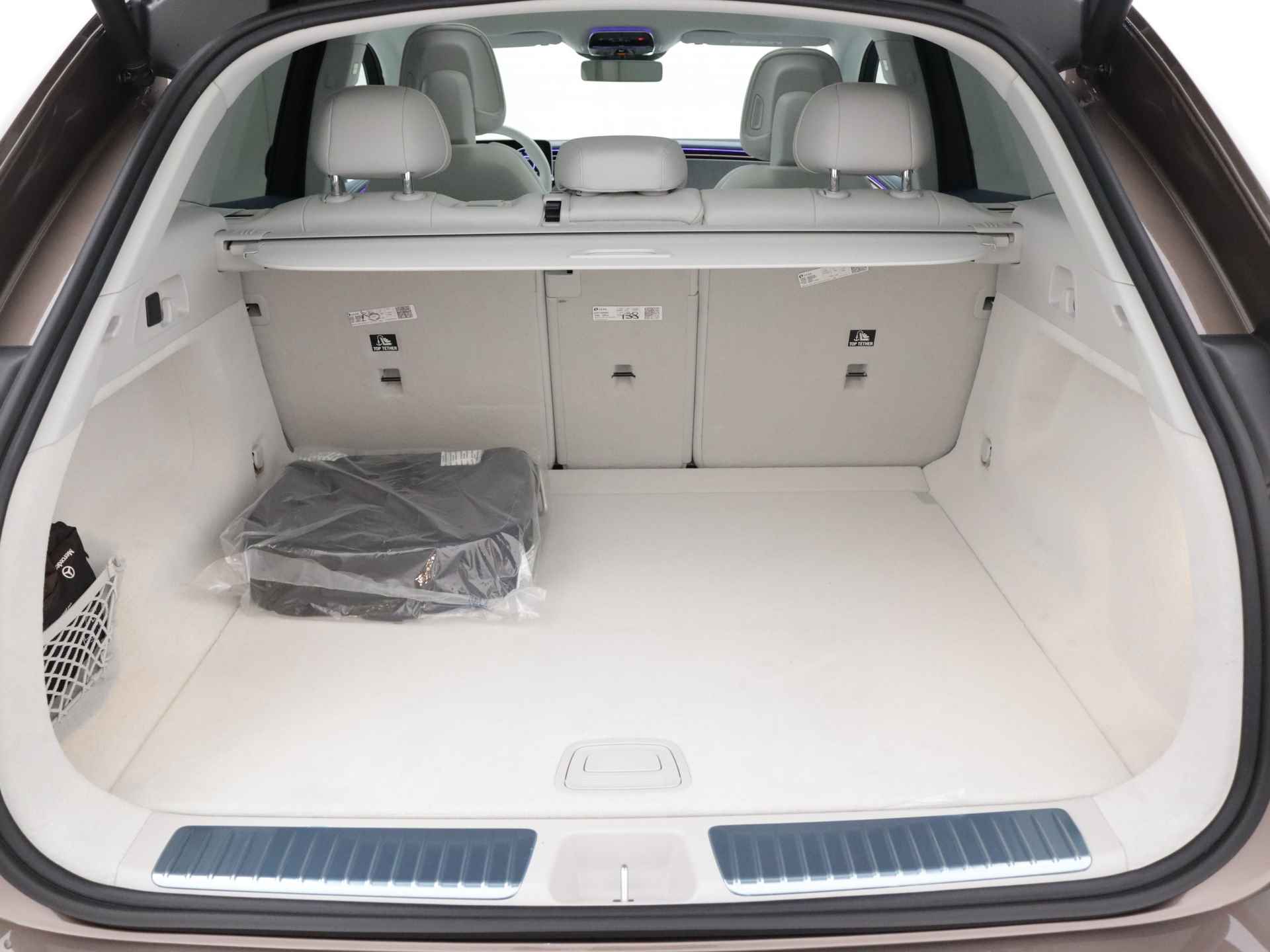 Mercedes-Benz EQE SUV 350+ Sport Edition 96 kWh | Trekhaak | Nightpakket | Premium pakket | Elektrische laadklep | Burmester® 3D-surround sound system | Rijassistentiepakket Plus | KEYLESS GO-comfortpakket | DIGITAL LIGHT | MBUX Augmented reality voor navigatie | - 30/46