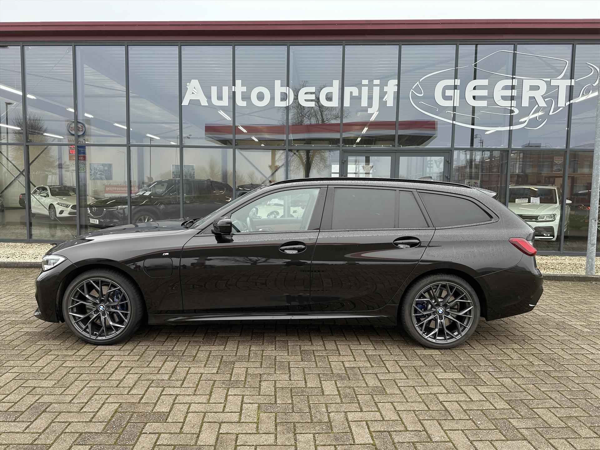 BMW 3-Serie Touring (g21) 330e Touring 292pk / M-Sport Individuel / Lazer / Leder / Pano - 3/68