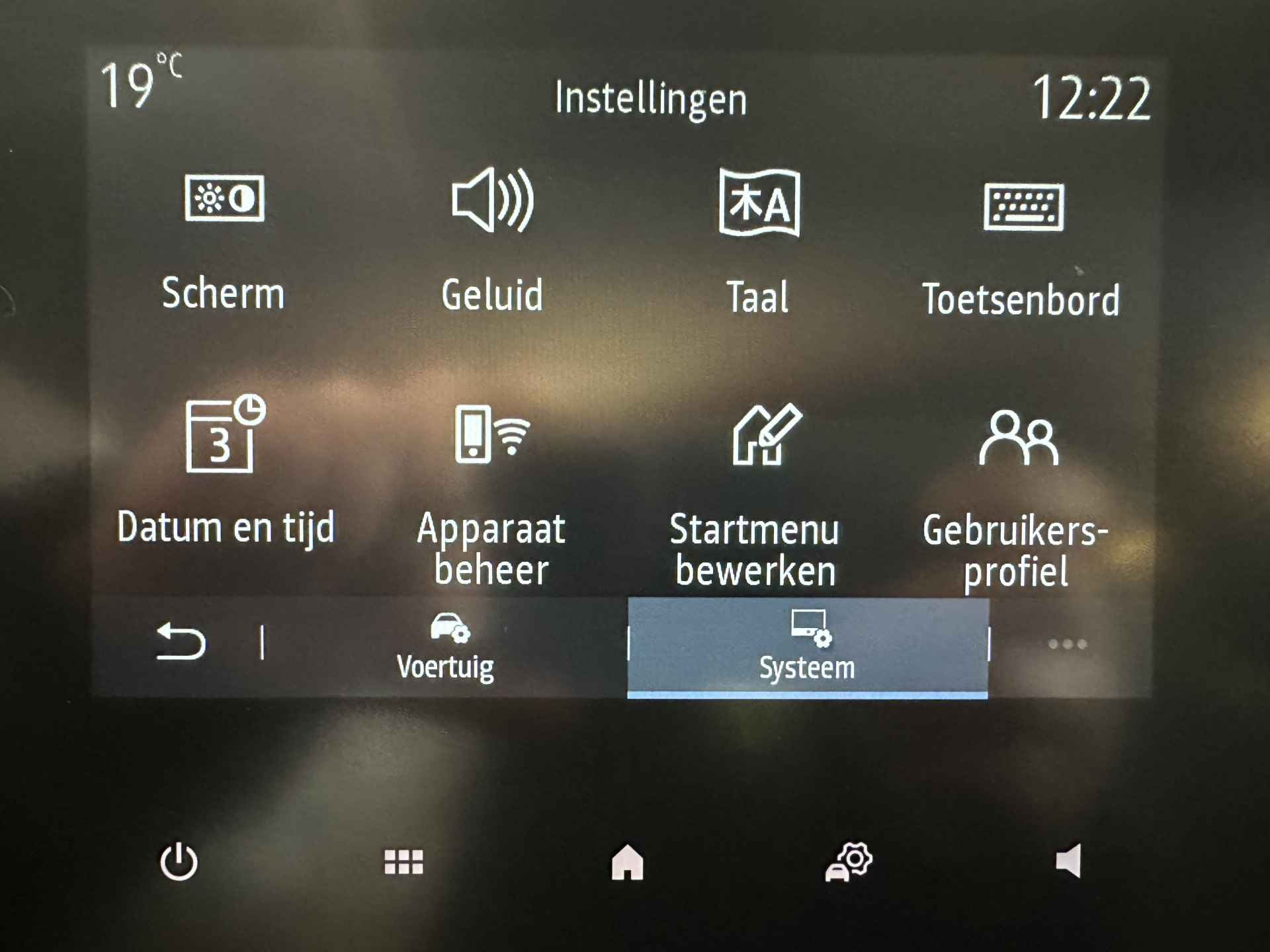 Renault Clio 1.0 TCe 90 Evolution | draadloos Carplay | Two-tone velgen | Privacy glas | tijdelijk gratis Top Afleverpakket twv Eur 695 - 32/41