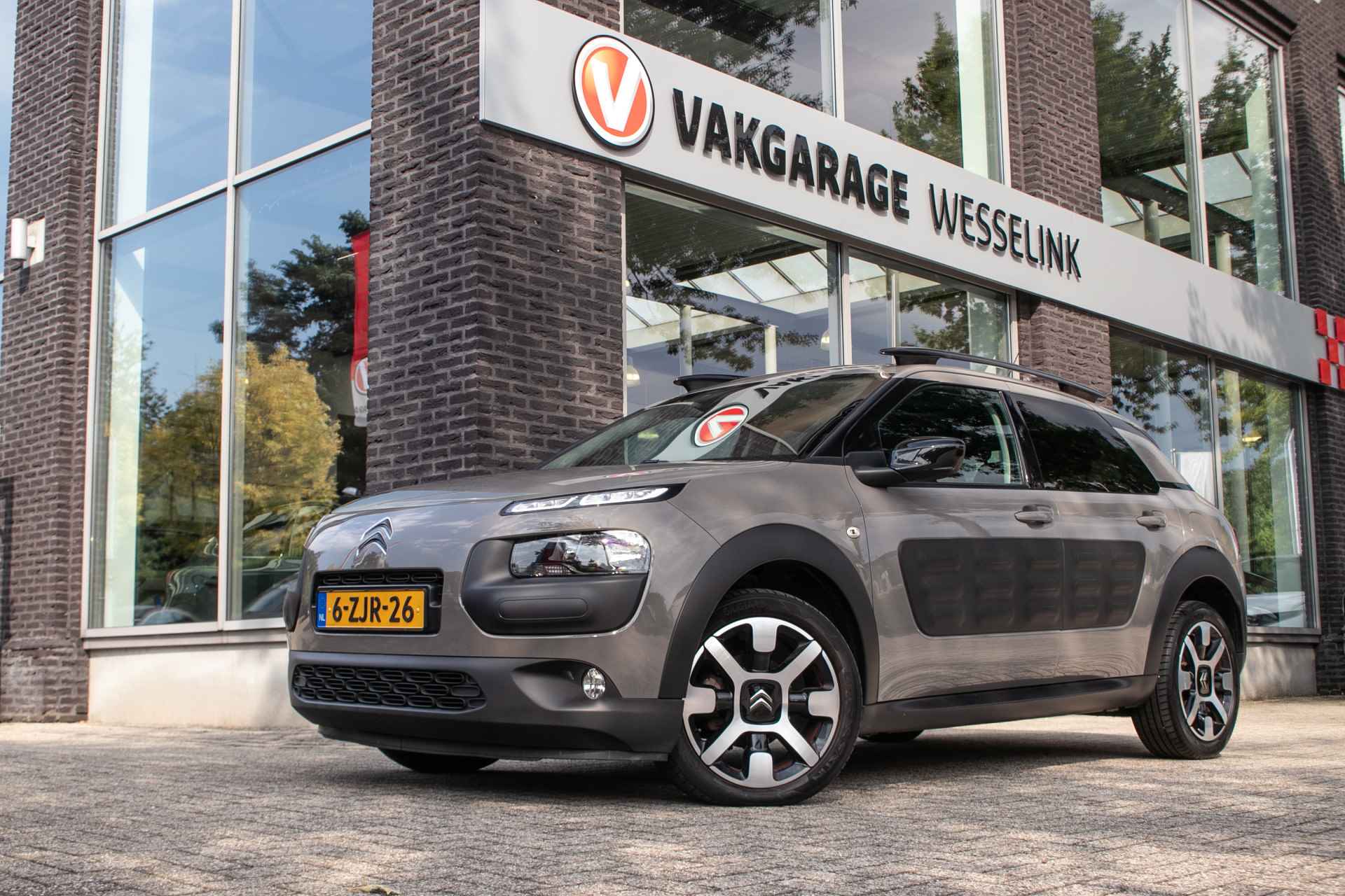 Citroën C4 Cactus 1.2 PureTech Shine - All-in rijklrprs | Navi | Trekhaak | Panodak | Camera - 13/34