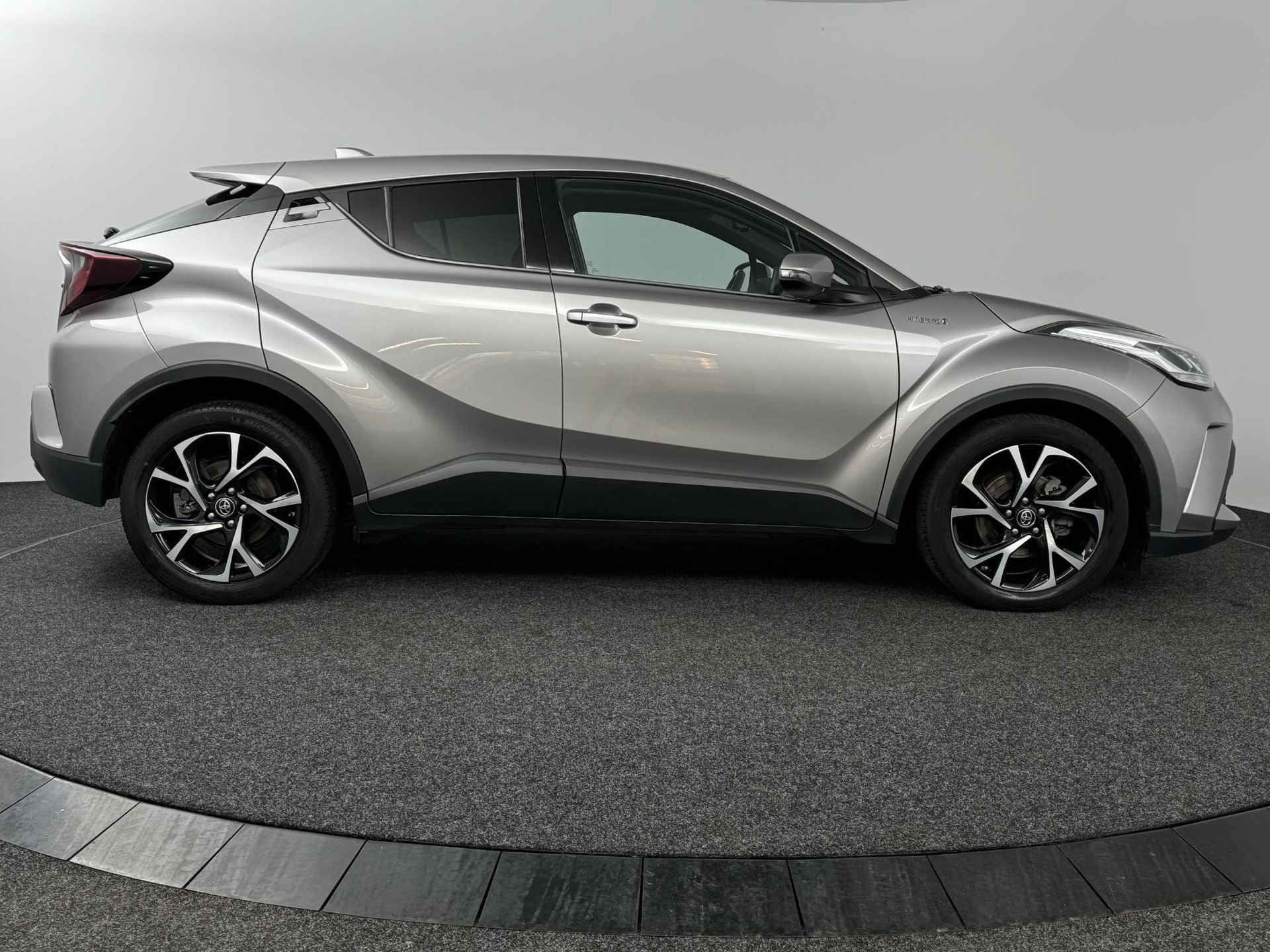 Toyota C-HR 1.8 Hybrid Business Plus | Camera | Stoelverwarming | Dynamic | - 18/50