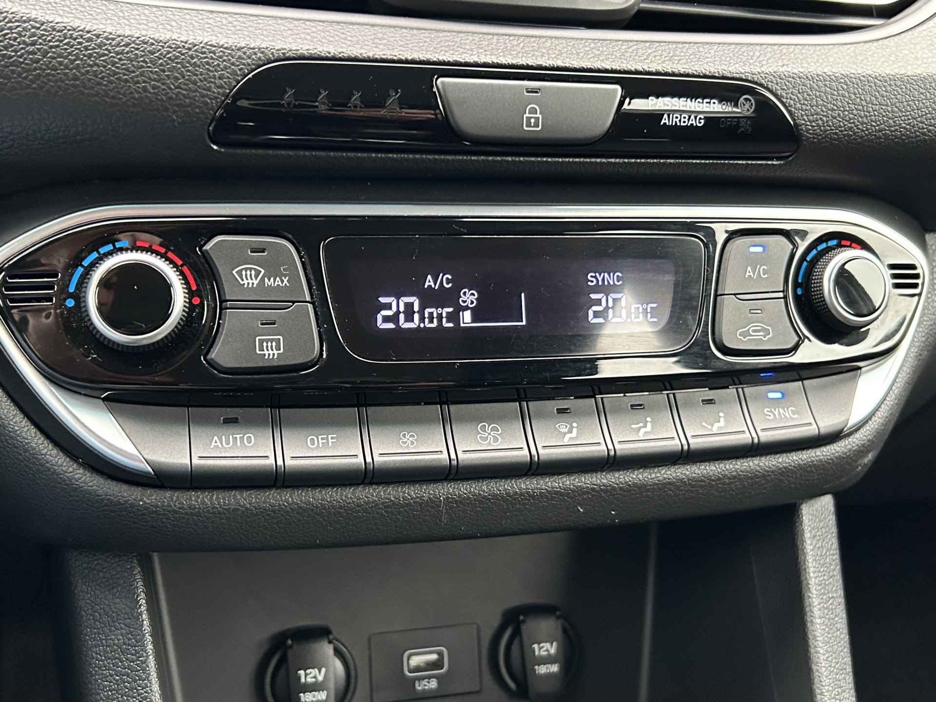 Hyundai i30 Wagon 1.0 T-GDi MHEV Comfort Smart | Navigatie | Camera | Climate Control | Lichtmetalen Velgen | - 29/42